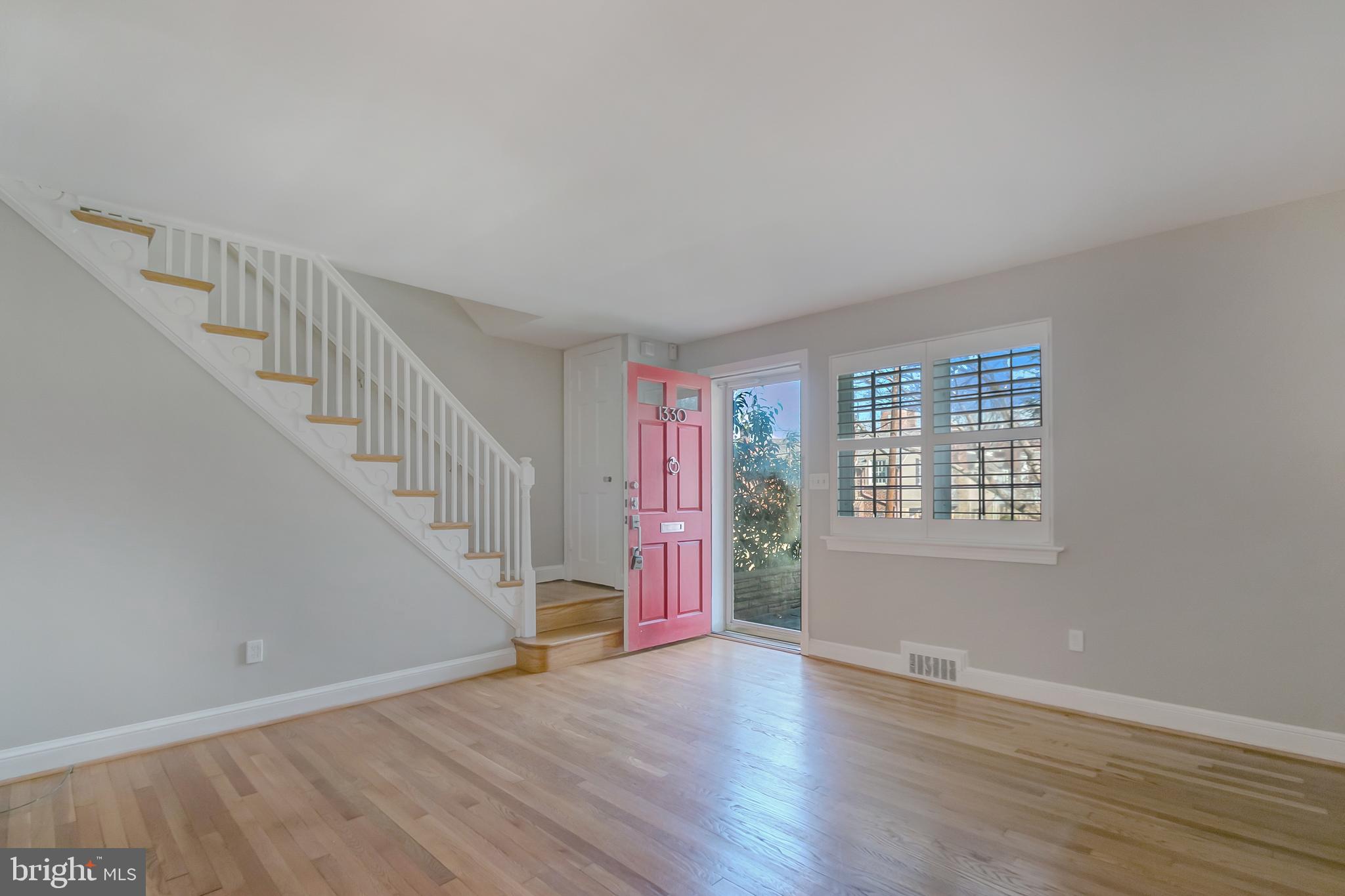 MT VERNON CONST CO - Residential Lease