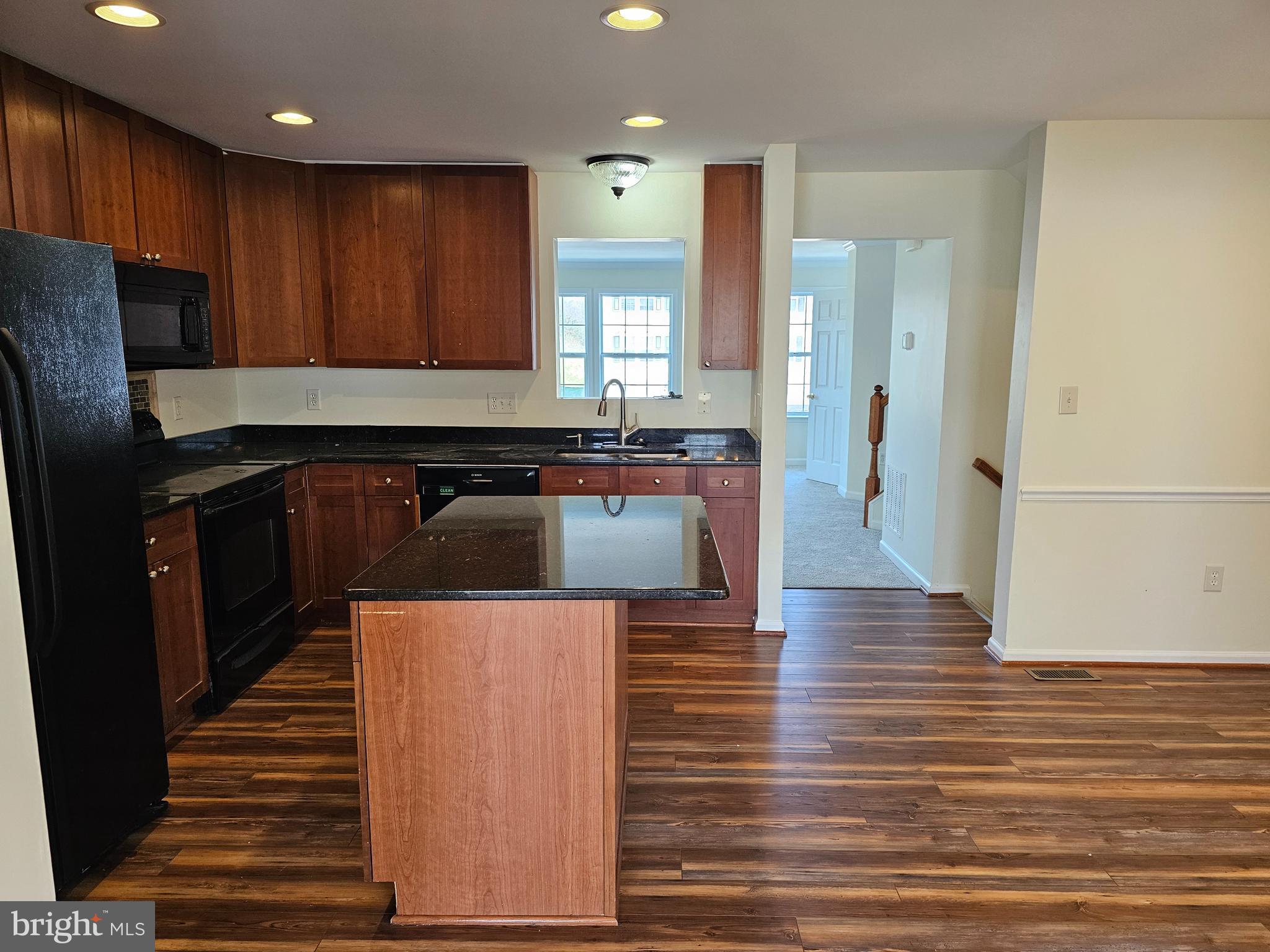 RIVERSIDE VILLAGES - Residential Lease