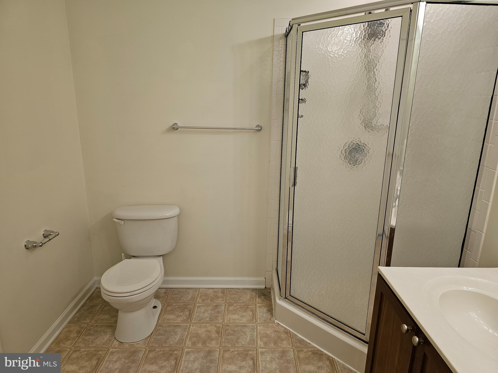 RIVERSIDE VILLAGES - Residential Lease