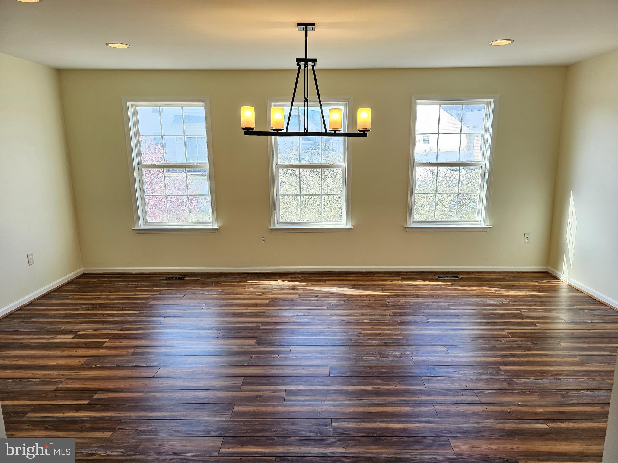 RIVERSIDE VILLAGES - Residential Lease