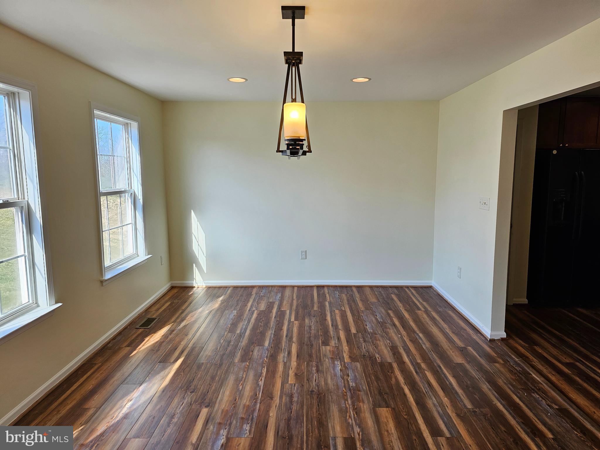 RIVERSIDE VILLAGES - Residential Lease