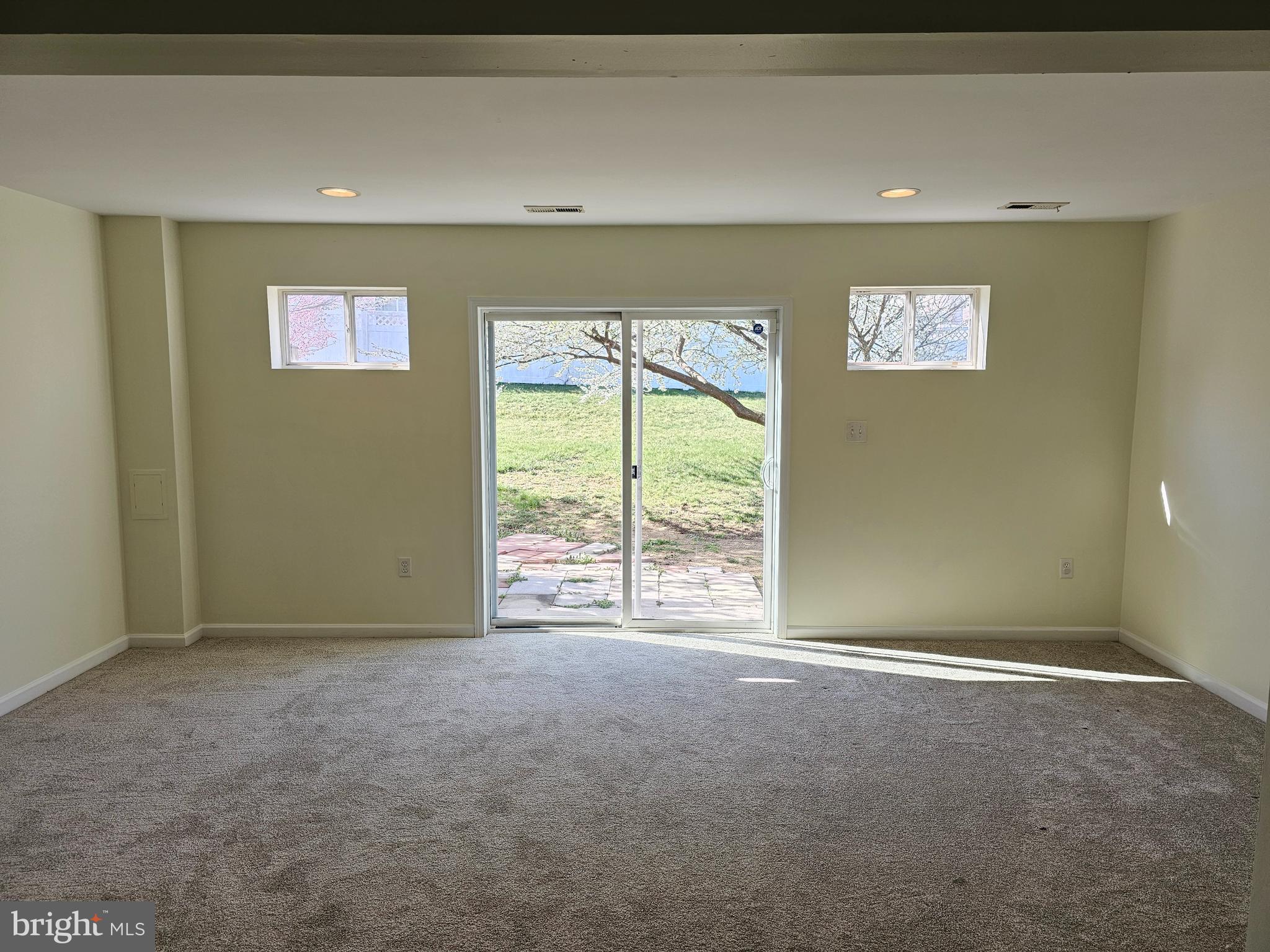 RIVERSIDE VILLAGES - Residential Lease