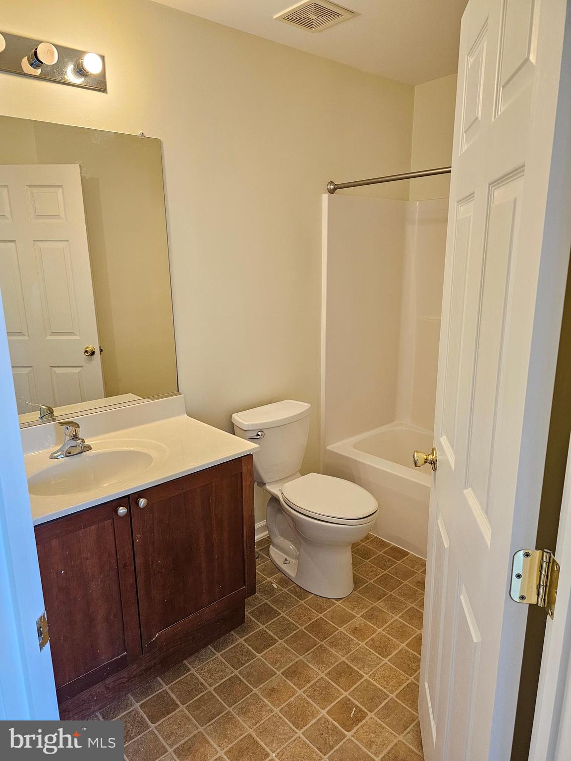 RIVERSIDE VILLAGES - Residential Lease