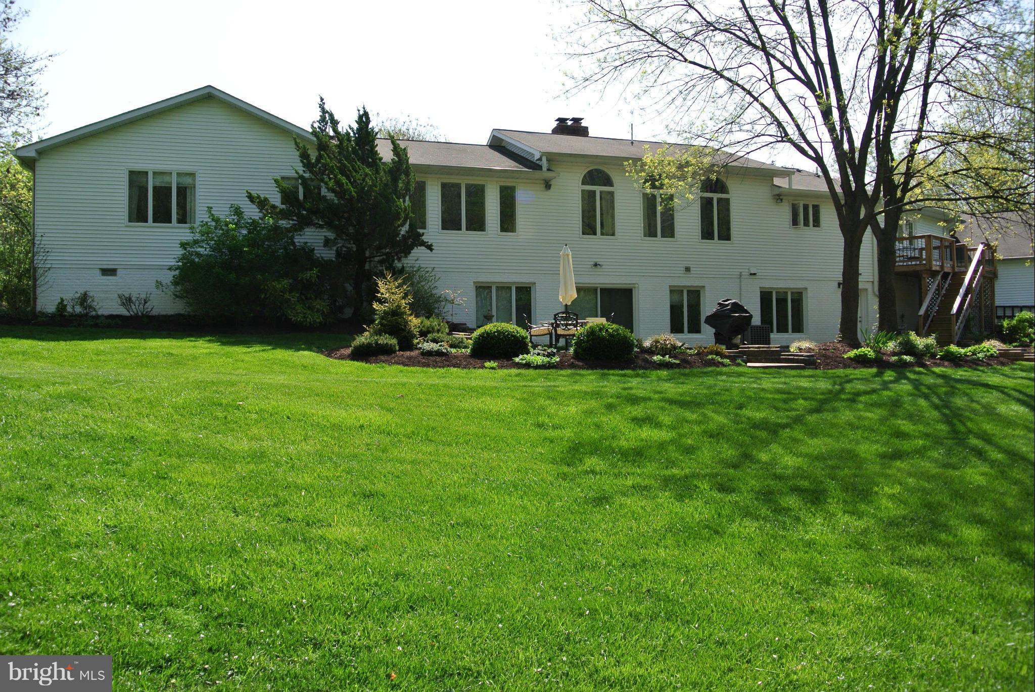 LOCUST GROVE ESTATES SUB - Residential