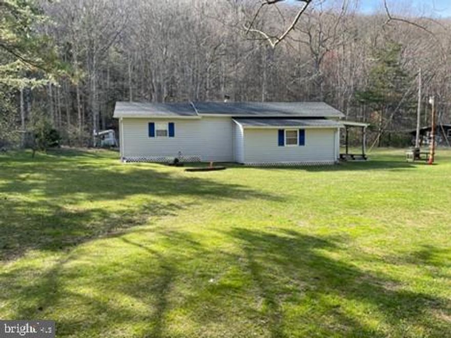Fully furnished!  Great for a weekender cabin or outdoor enthusiast. Cabin is in close proximity to Brushy Fork Lake, state stocked with Trout, Catfish and Bass.  Also near National Forest!