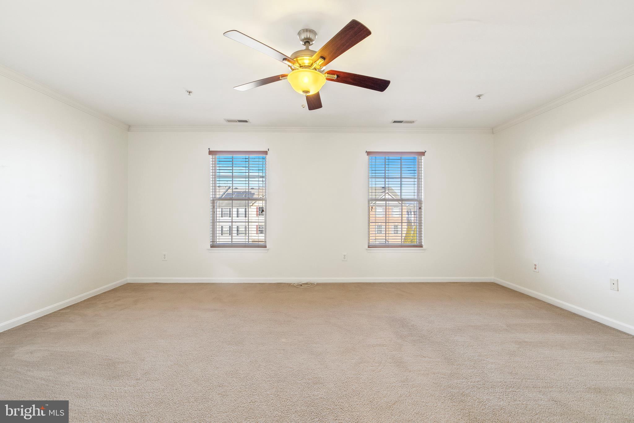 SEVEN OAKS - Residential