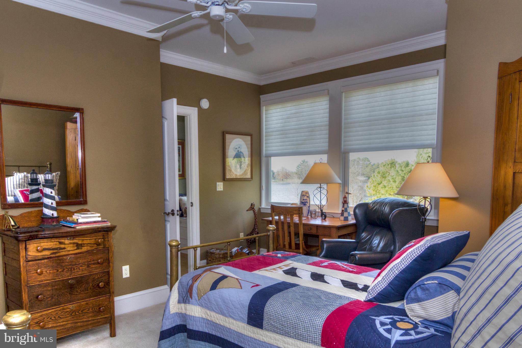 ISLAND CREEK NECK - Residential