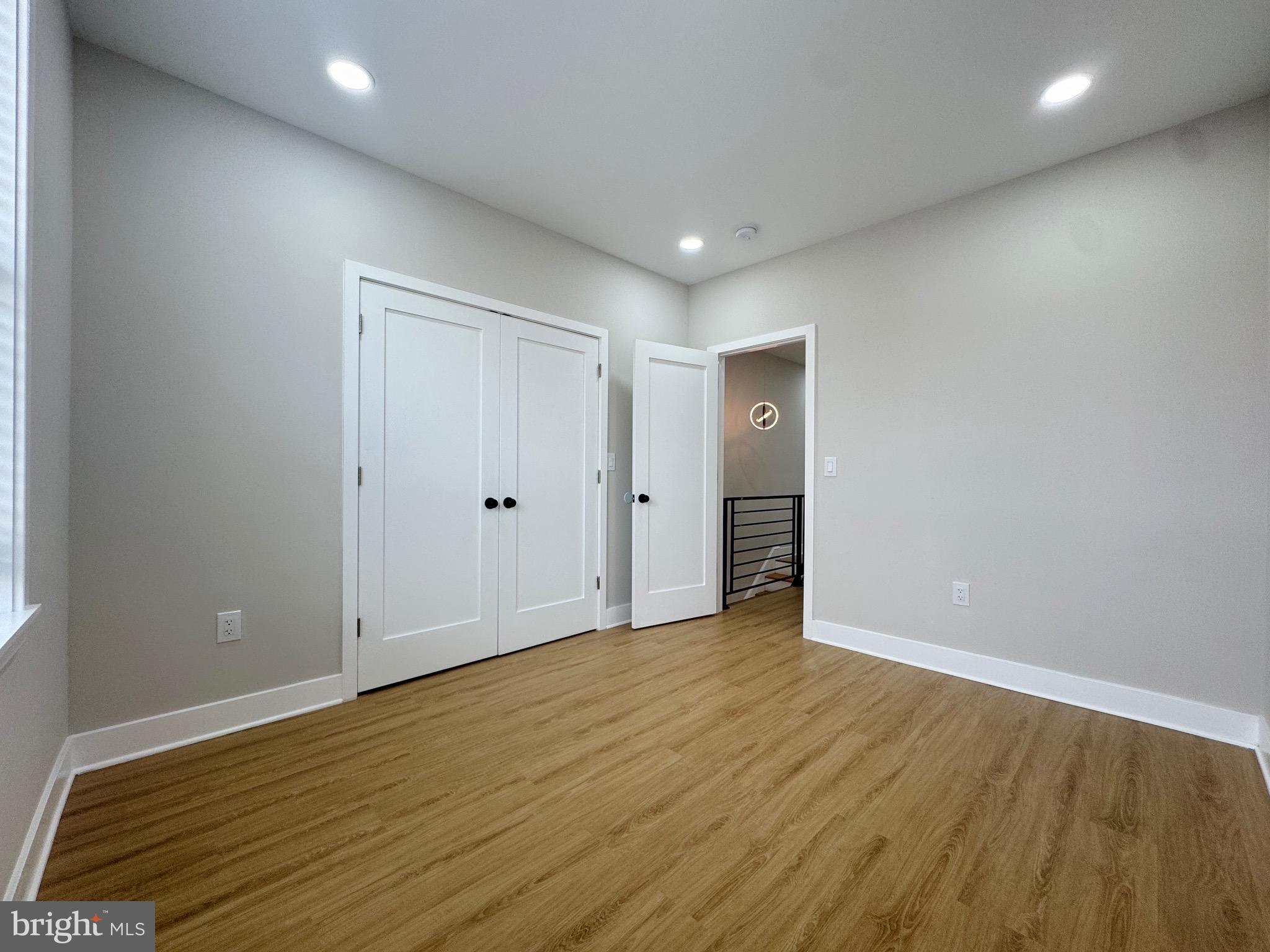 LOWER MOYAMENSING - Residential