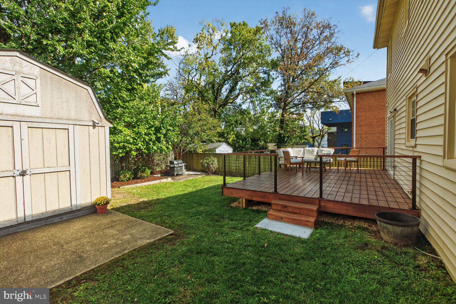 CLARENDON - Residential