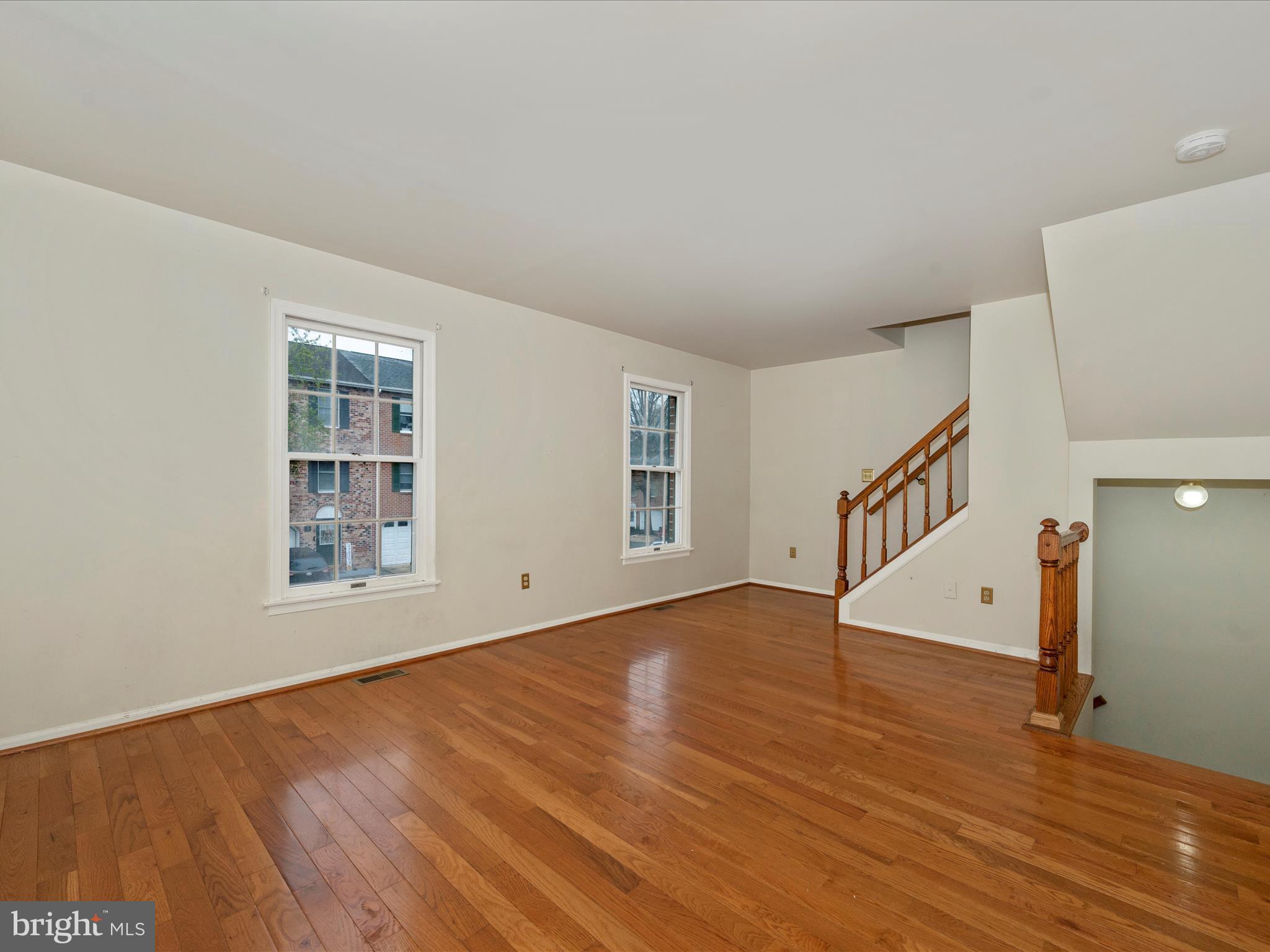 HERITAGE SQUARE - Residential