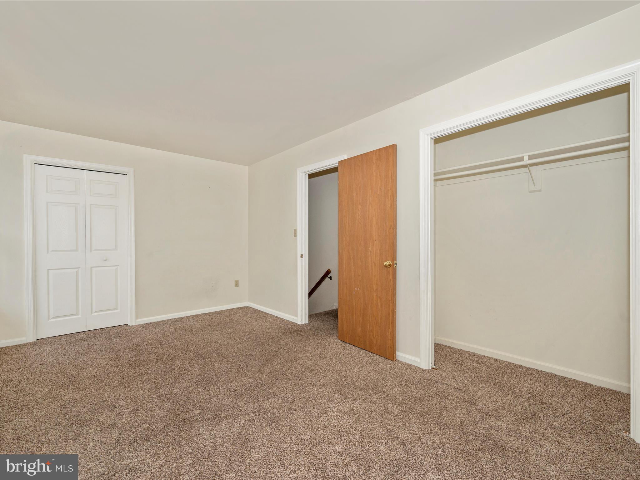 HERITAGE SQUARE - Residential