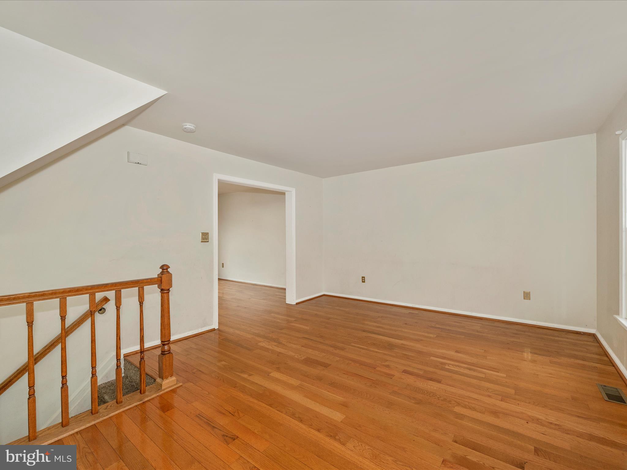 HERITAGE SQUARE - Residential