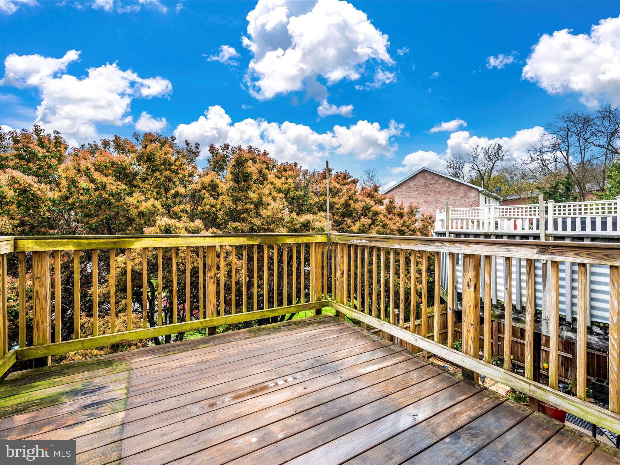 HERITAGE SQUARE - Residential