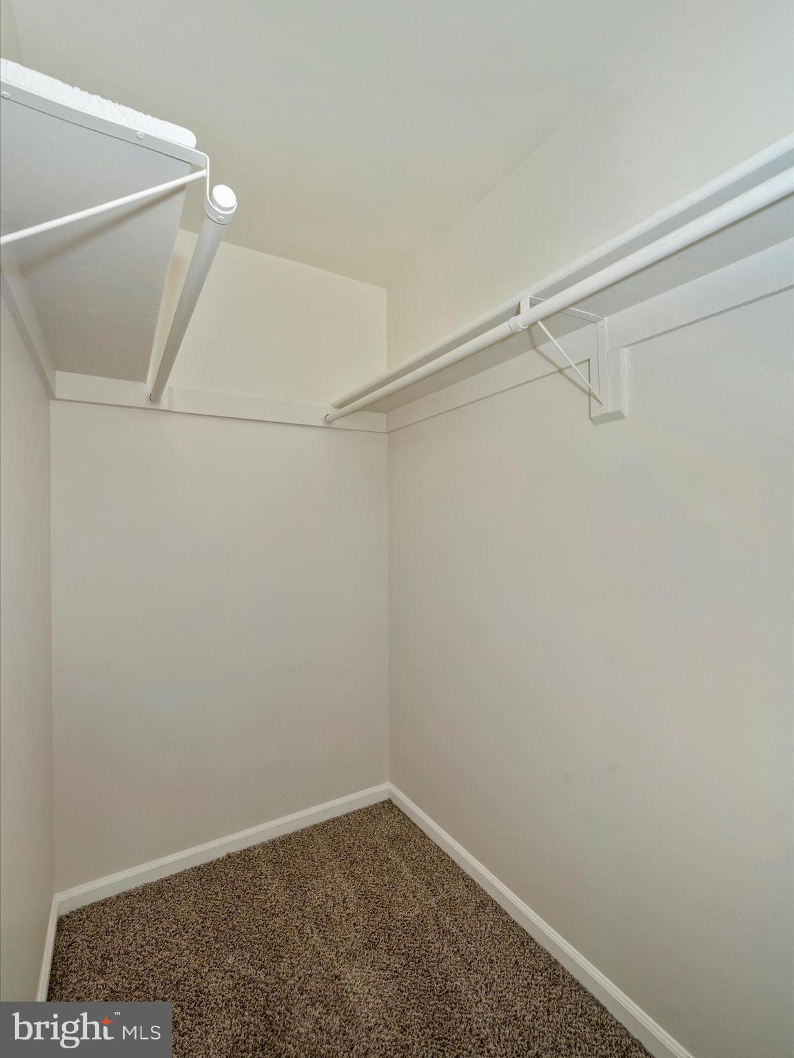 HERITAGE SQUARE - Residential