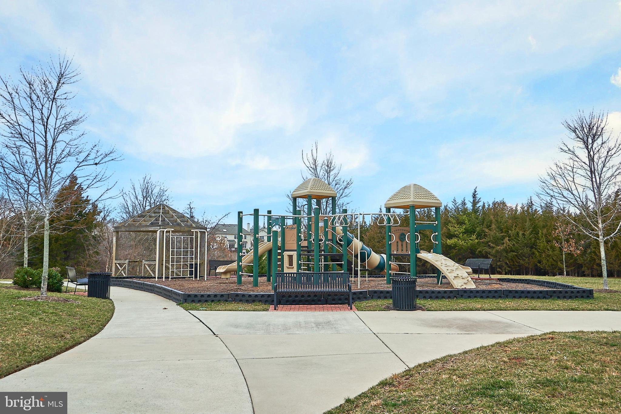 MORLEY CORNER - Residential Lease