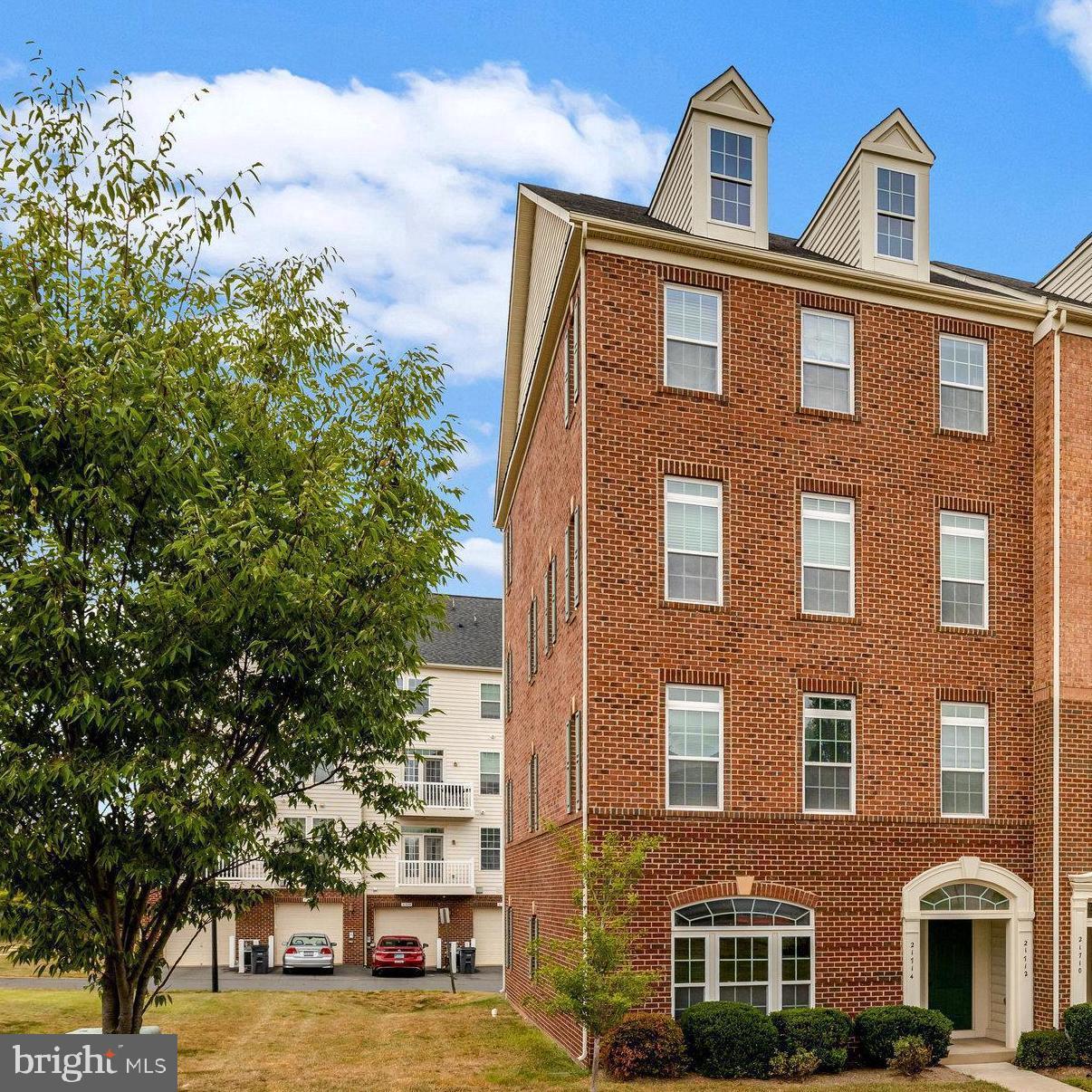 MORLEY CORNER - Residential Lease