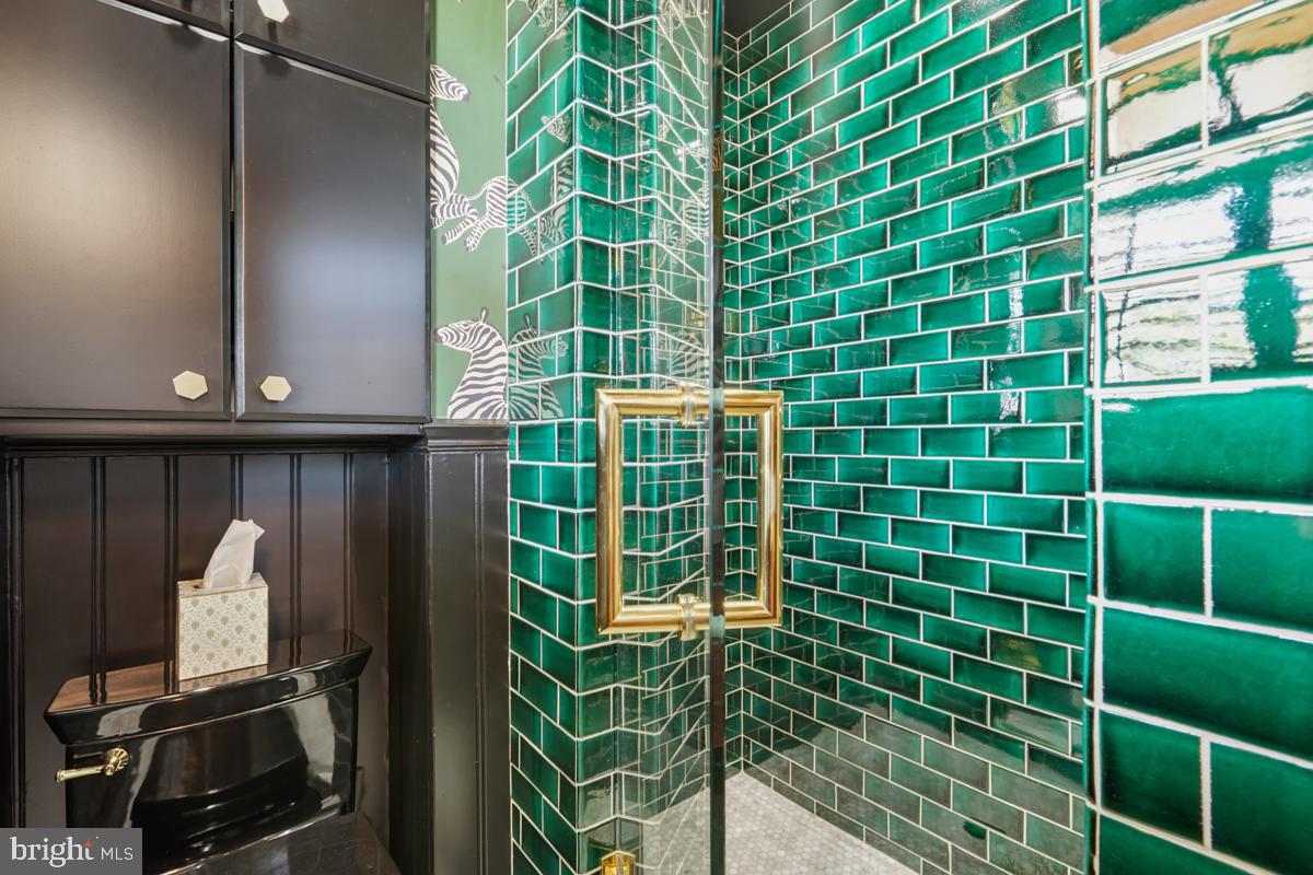 KENWOOD - Residential