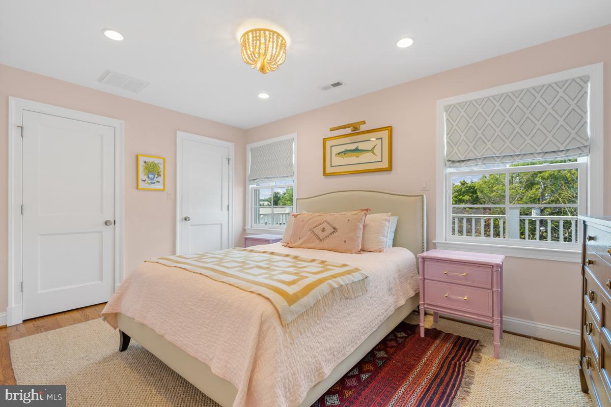 KENWOOD - Residential