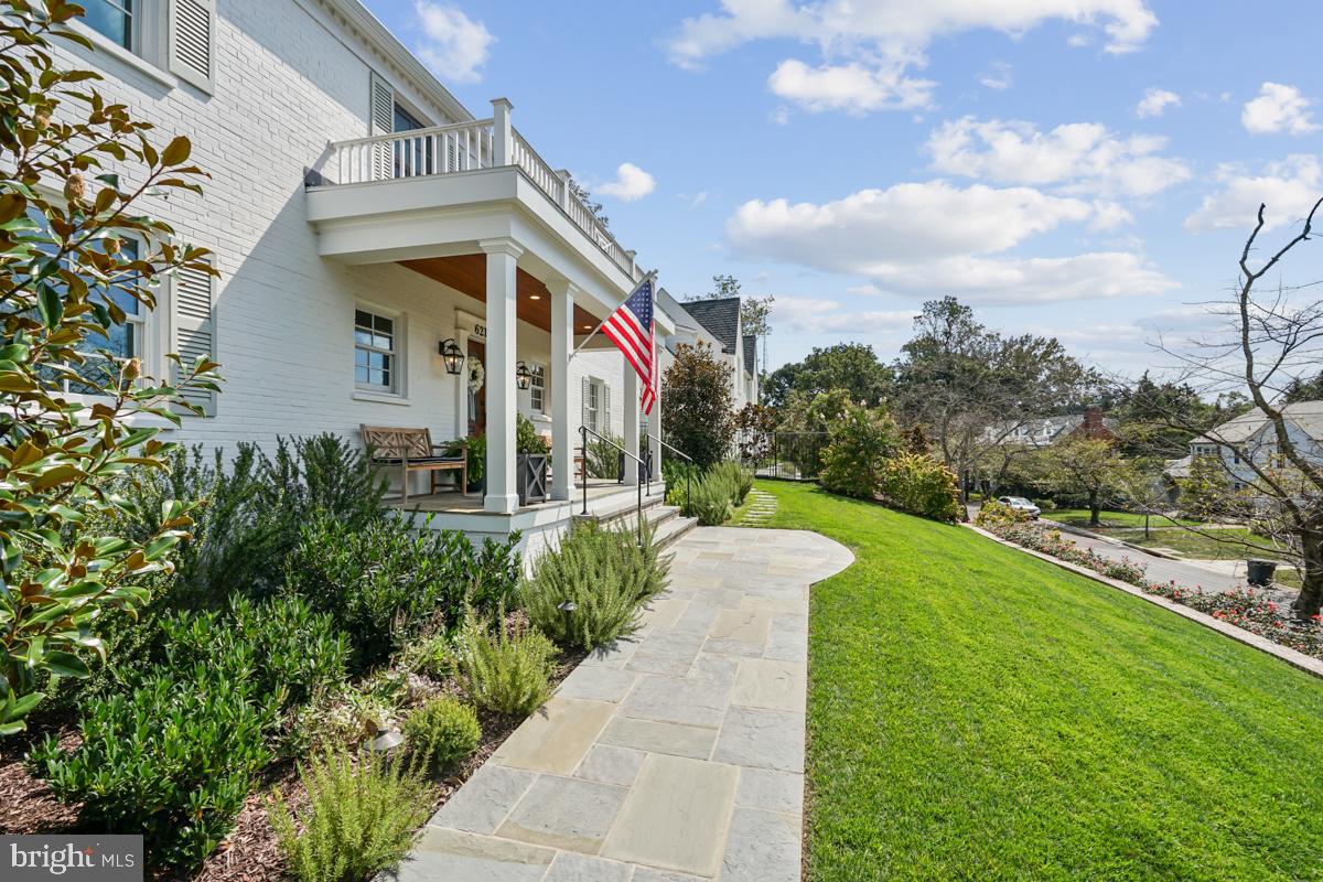 KENWOOD - Residential