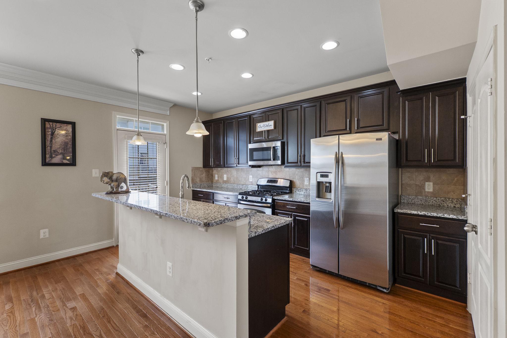 11890 COUNTRY SQUIRE WAY