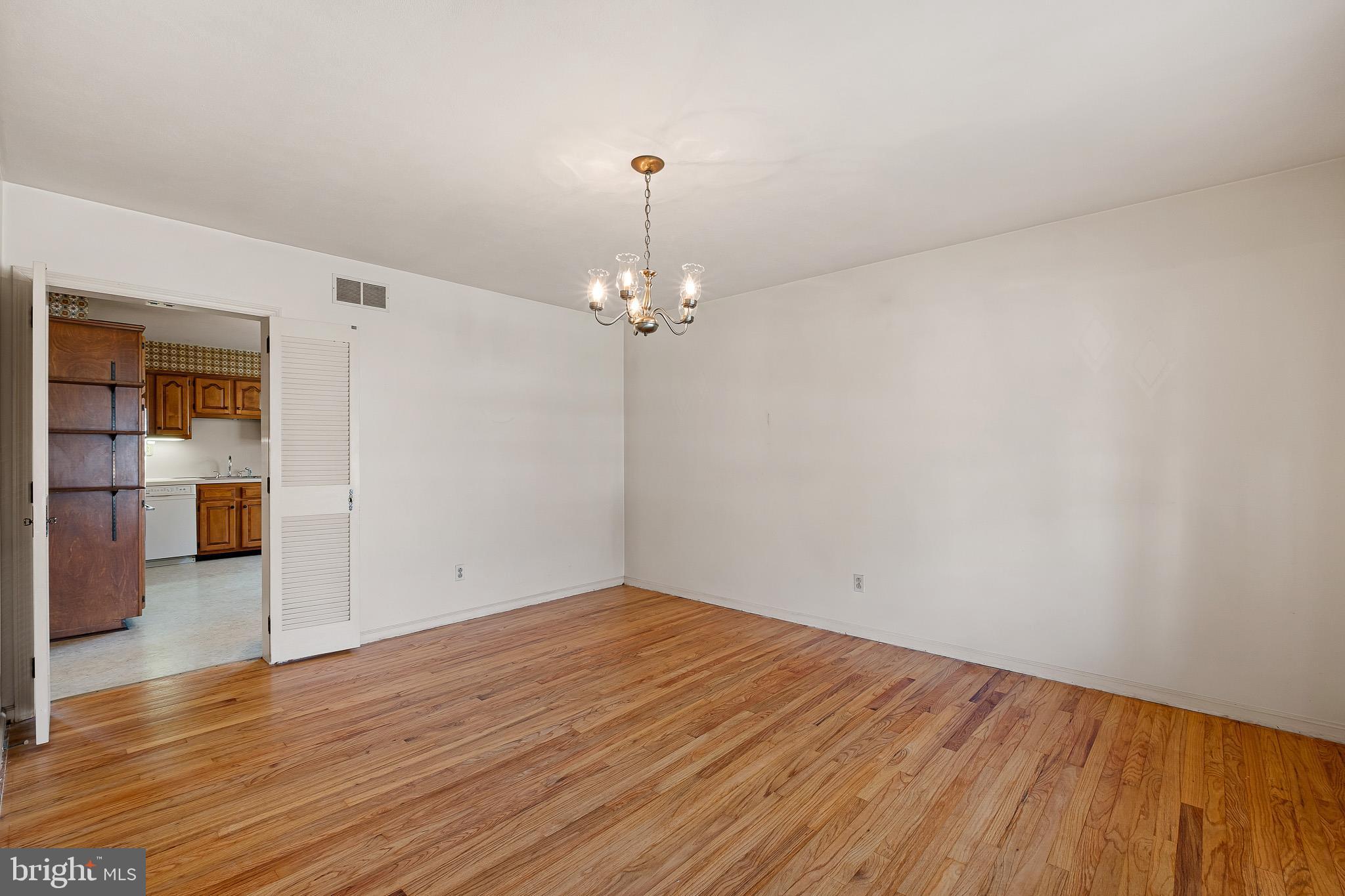 CARDIFF - Residential