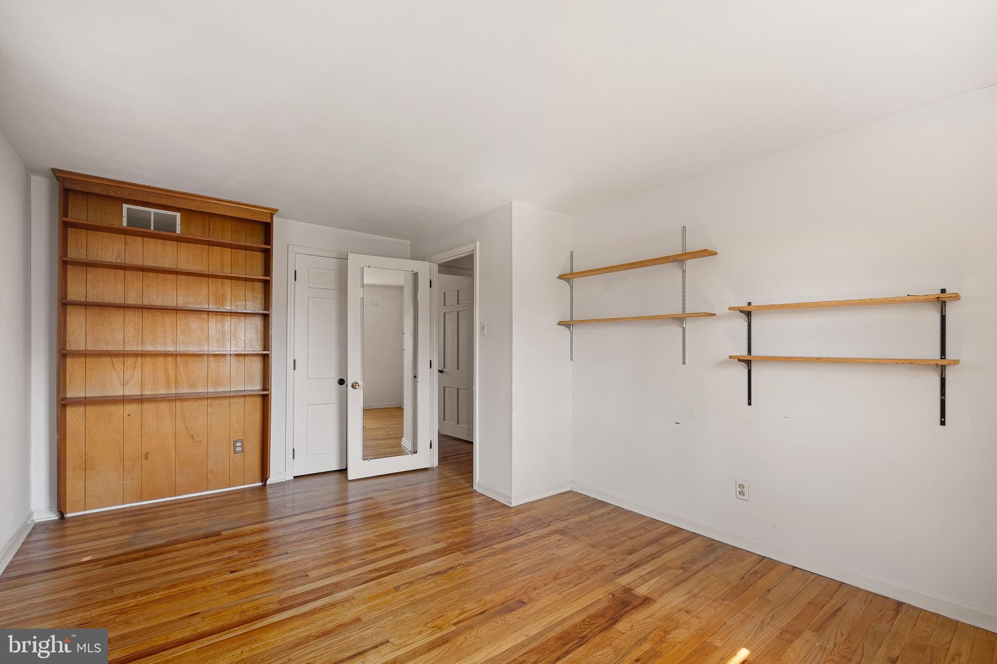 CARDIFF - Residential