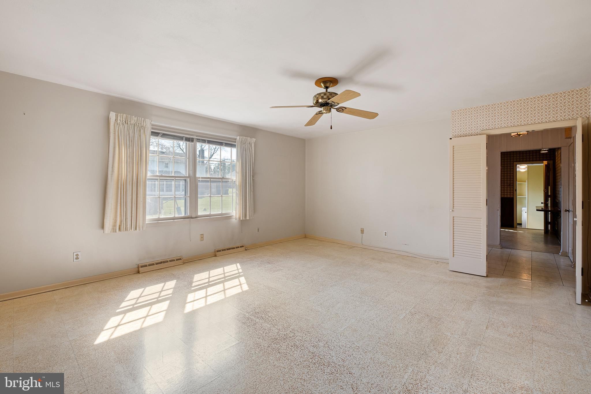 CARDIFF - Residential