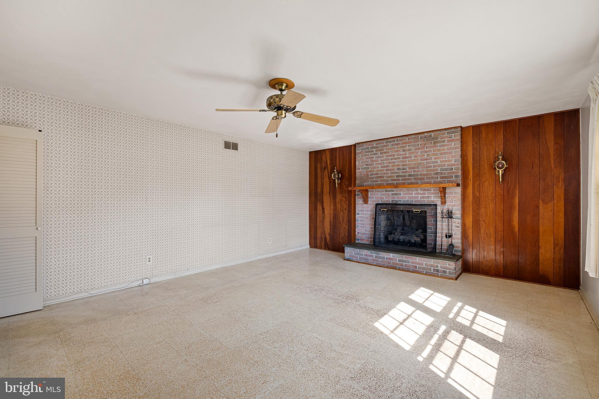 CARDIFF - Residential