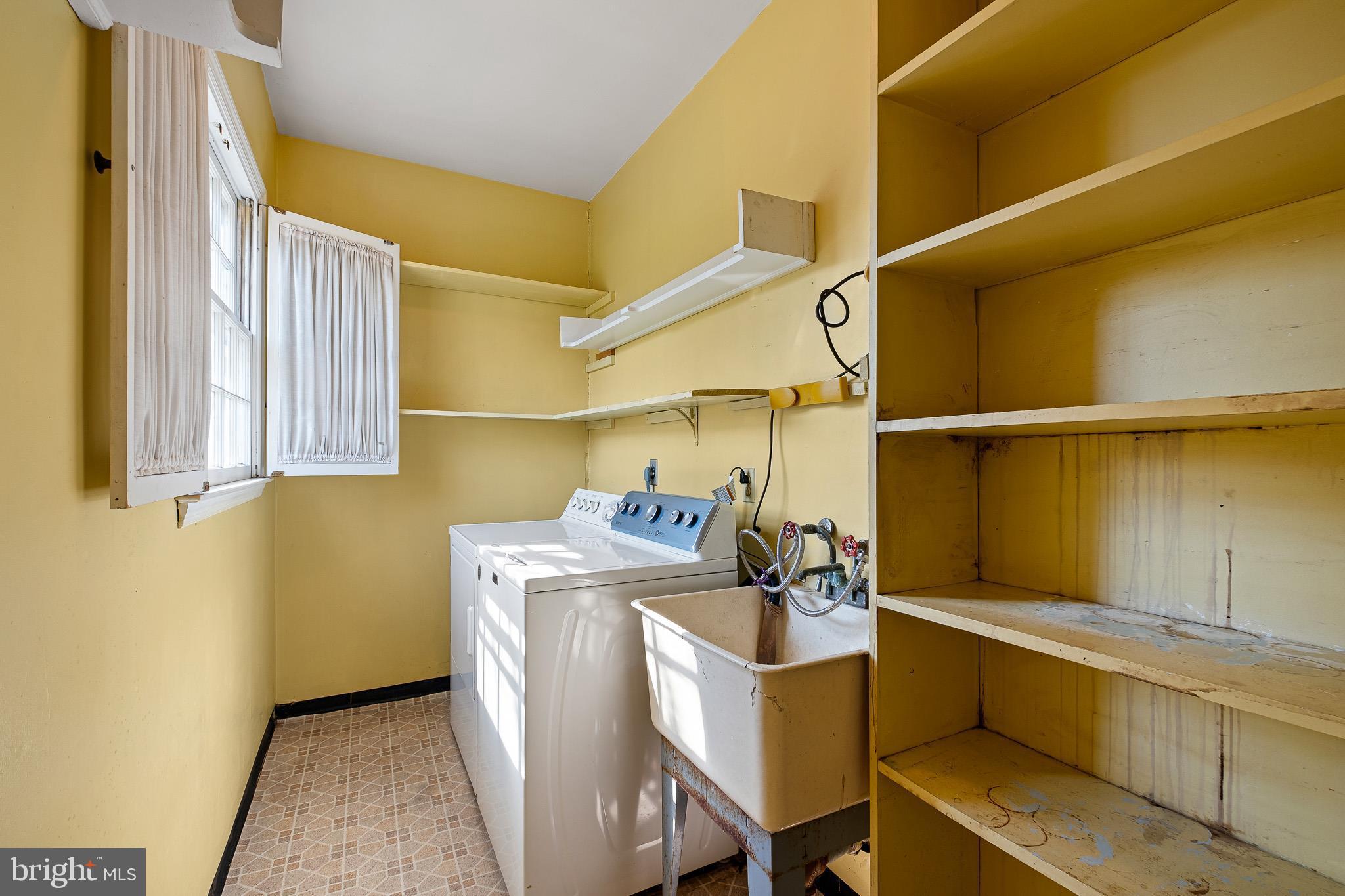 CARDIFF - Residential