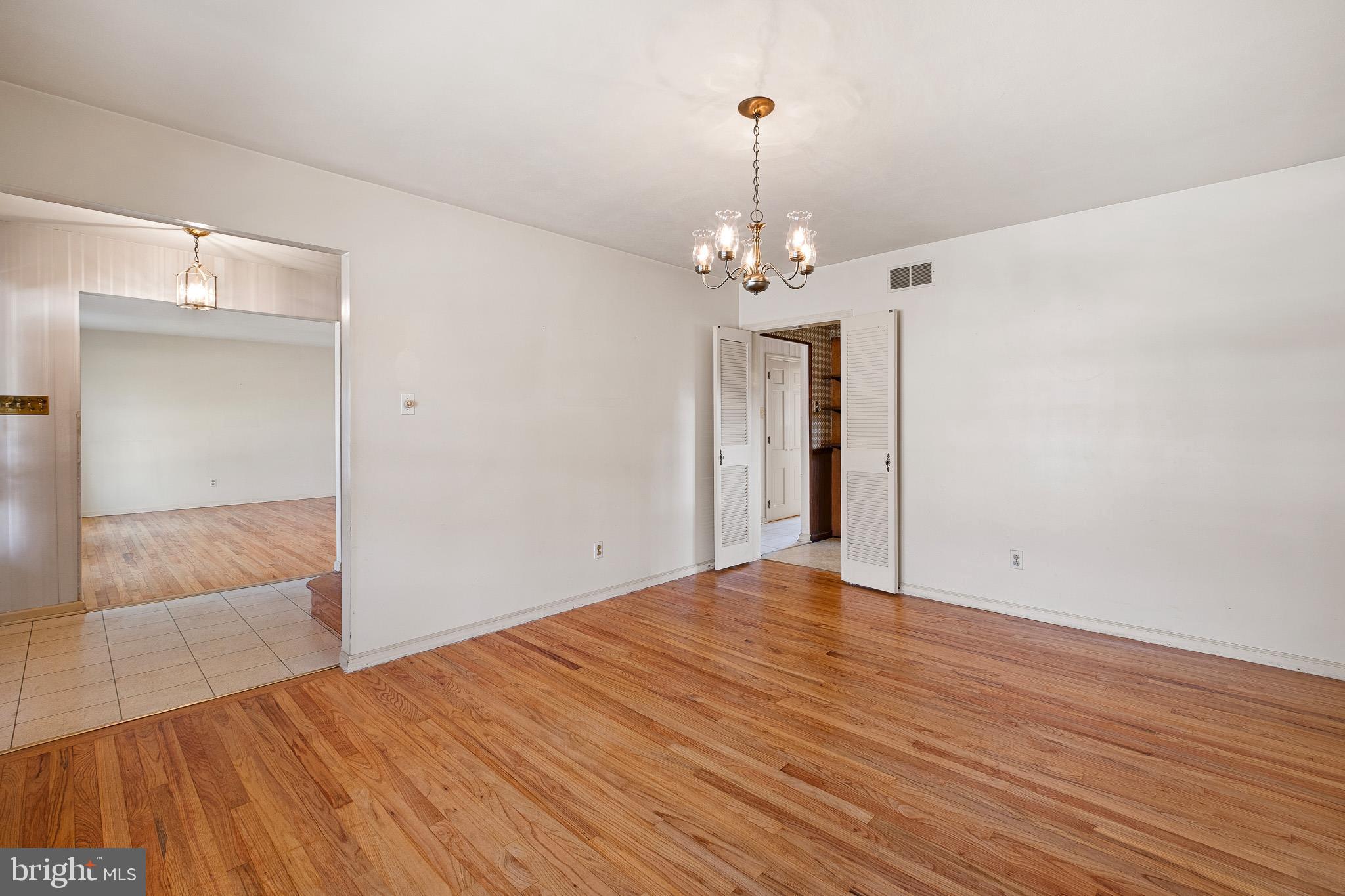 CARDIFF - Residential