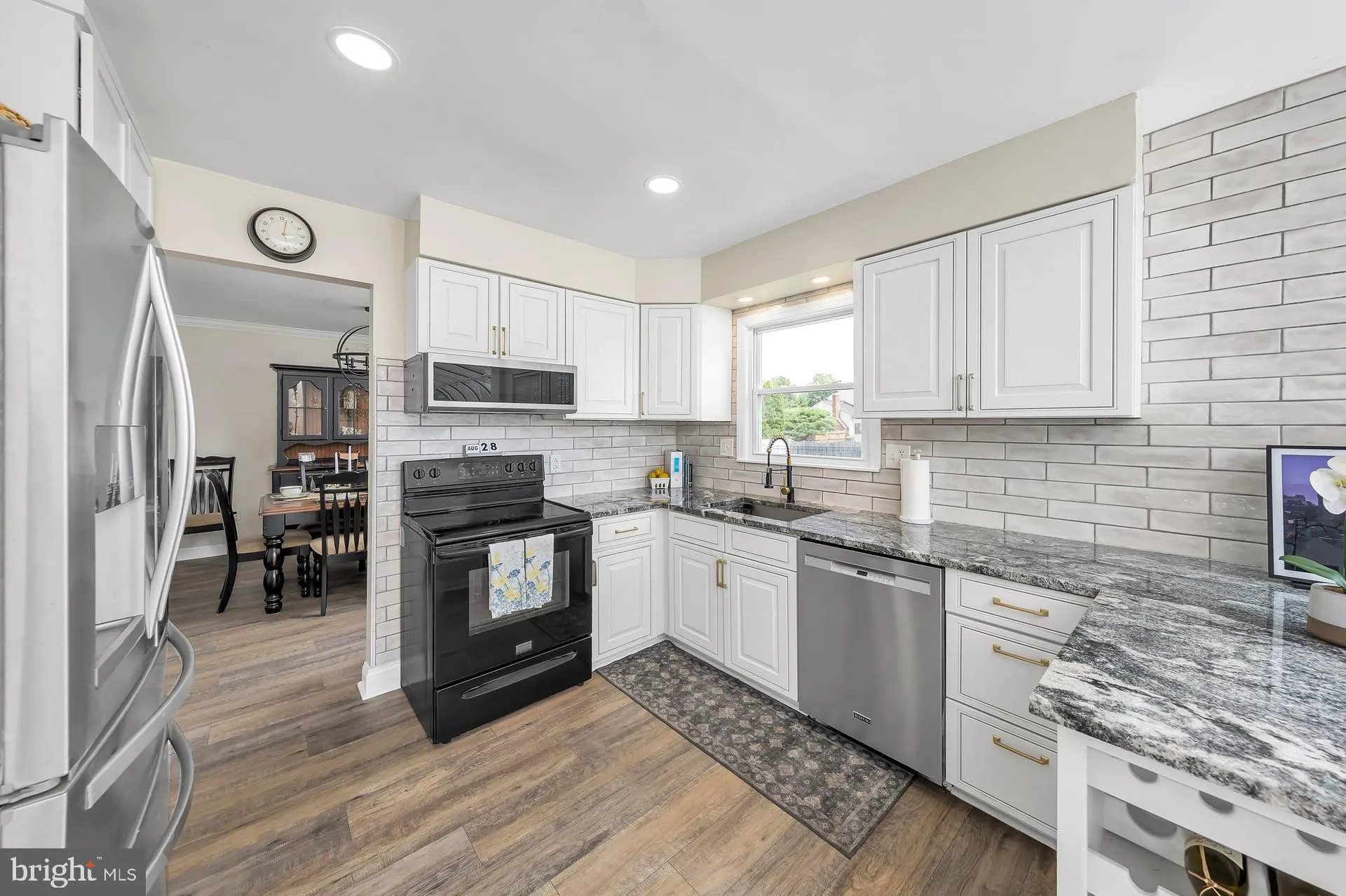 Sewell, New Jersey 08080, United States, 3 Bedrooms Bedrooms, ,2 BathroomsBathrooms,Residential,Pending,200715