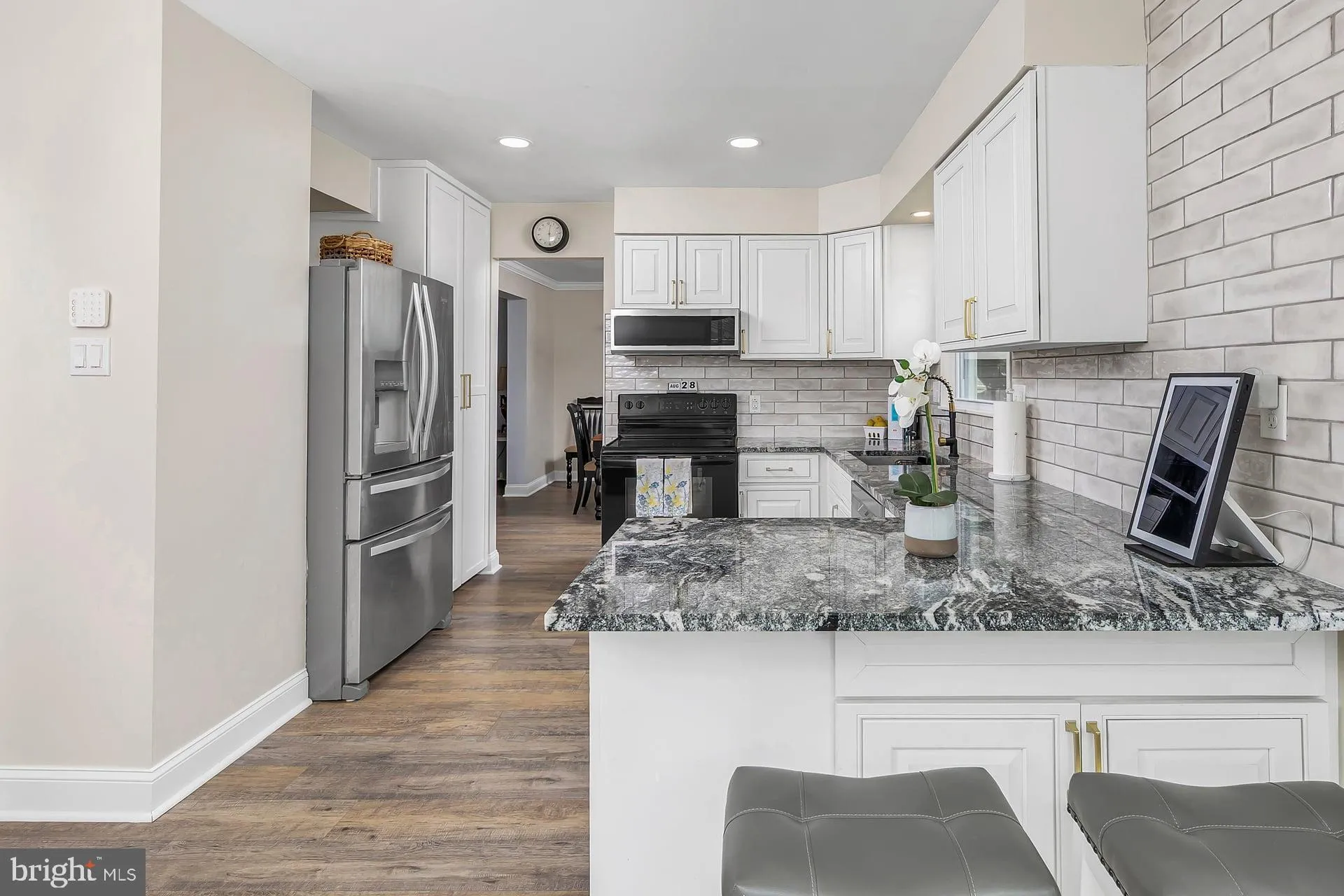 Sewell, New Jersey 08080, United States, 3 Bedrooms Bedrooms, ,2 BathroomsBathrooms,Residential,Pending,200715