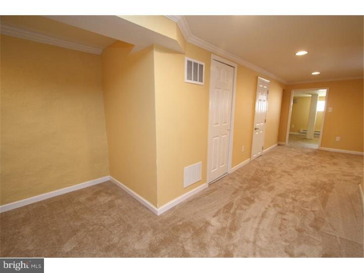 WEST OAK LANE - Residential