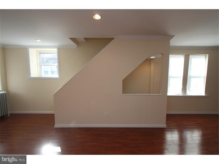 WEST OAK LANE - Residential