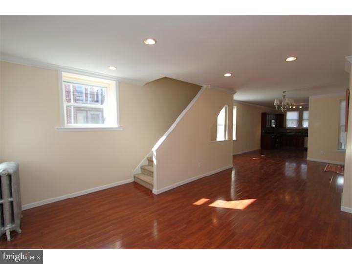 WEST OAK LANE - Residential