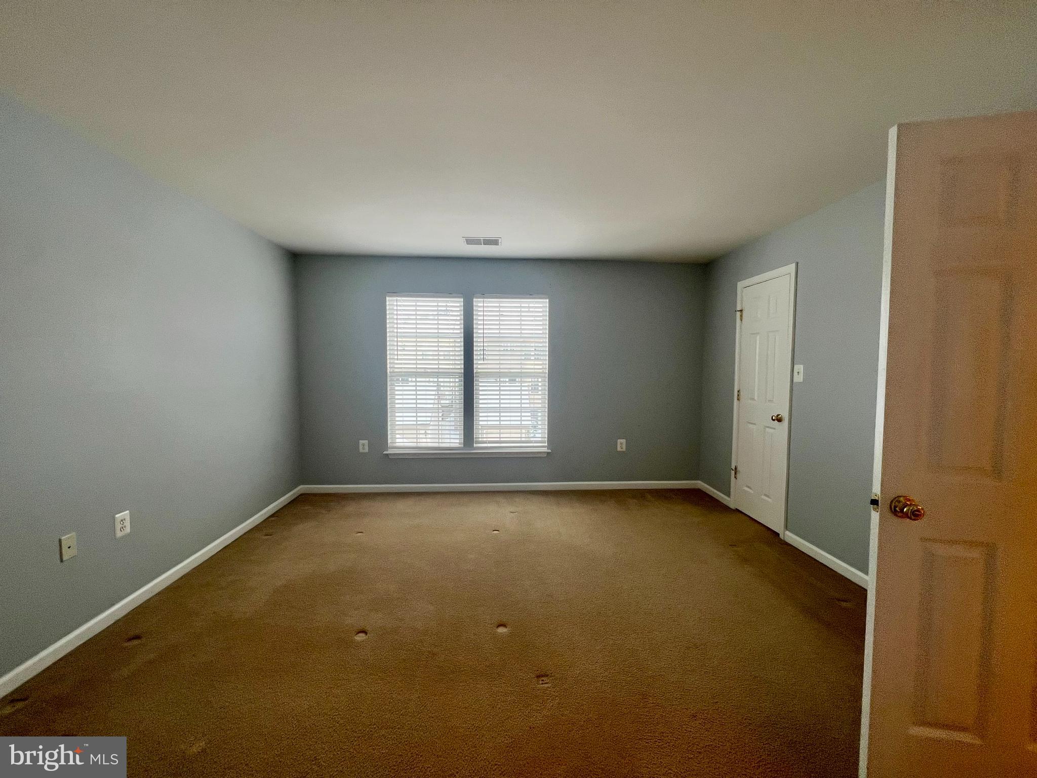 HUNTFIELD - Residential Lease