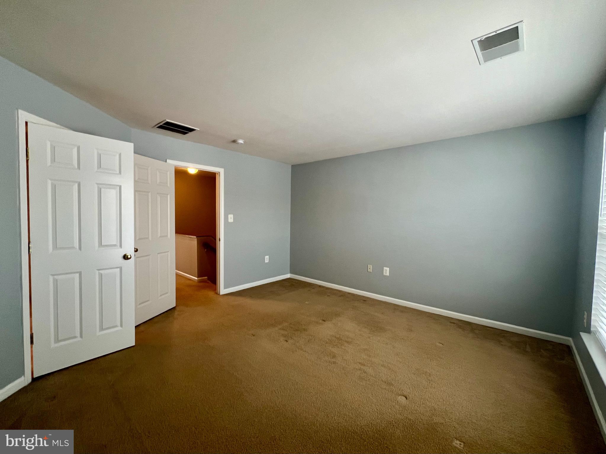 HUNTFIELD - Residential Lease