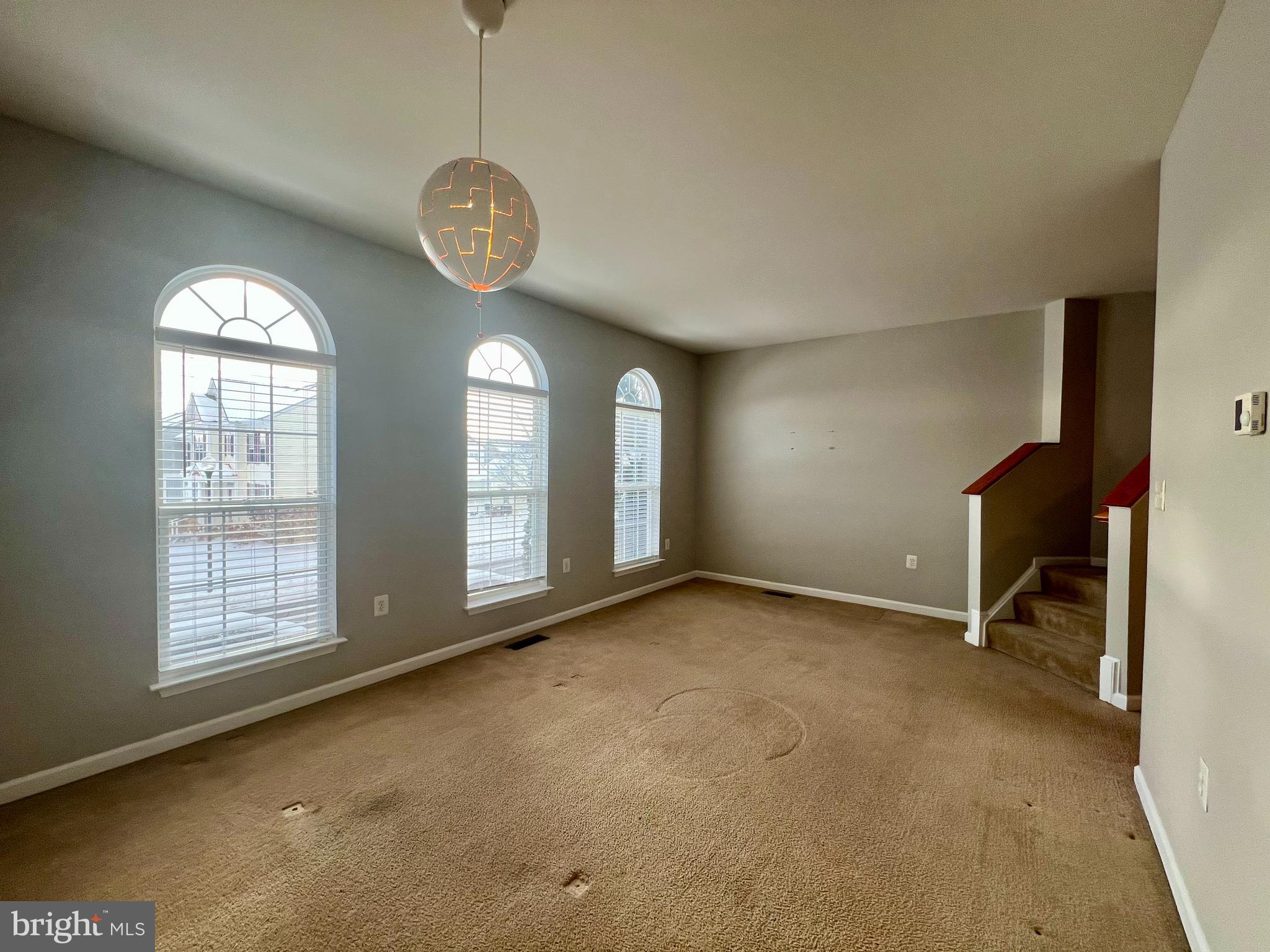 HUNTFIELD - Residential Lease