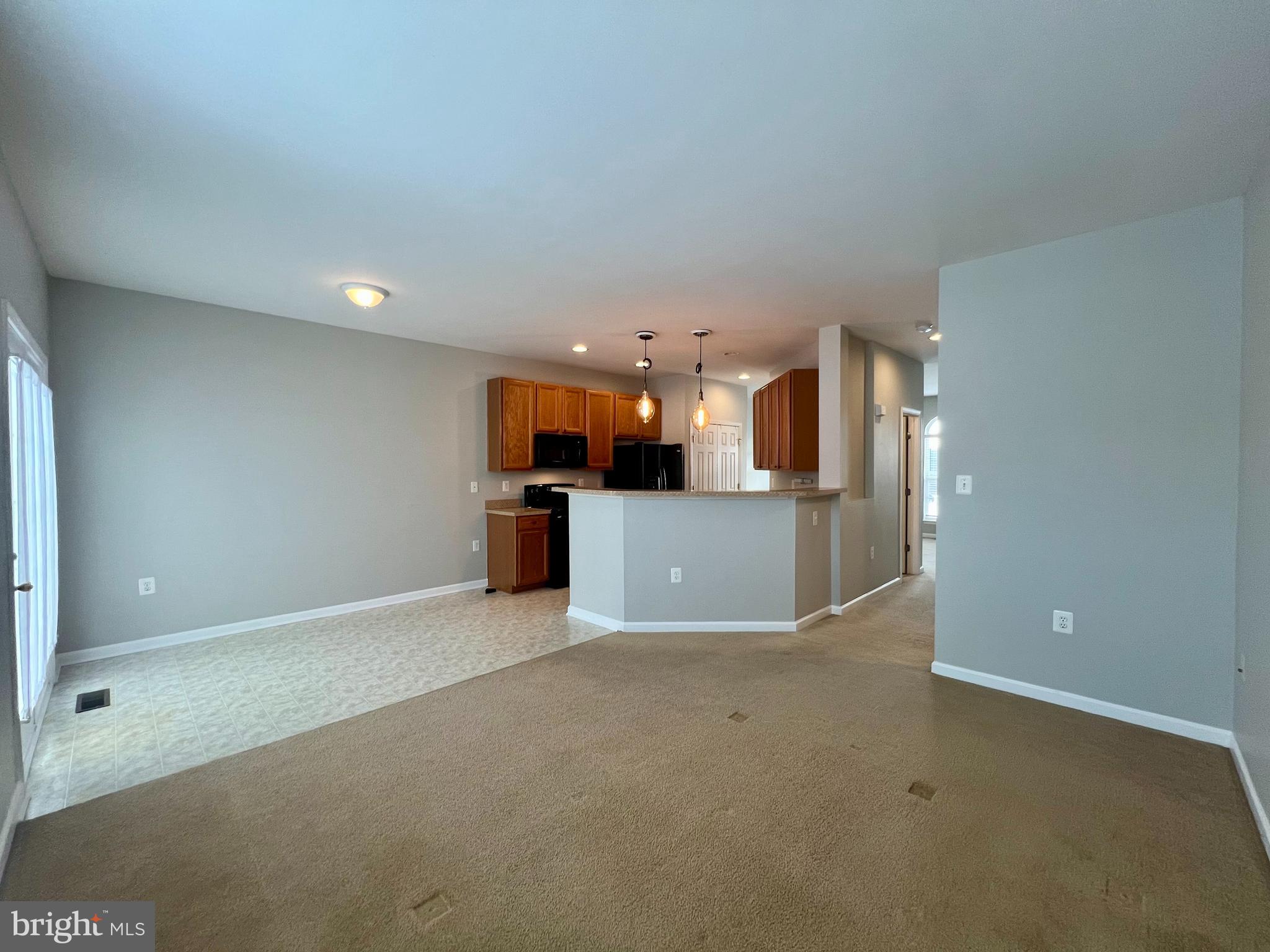 HUNTFIELD - Residential Lease