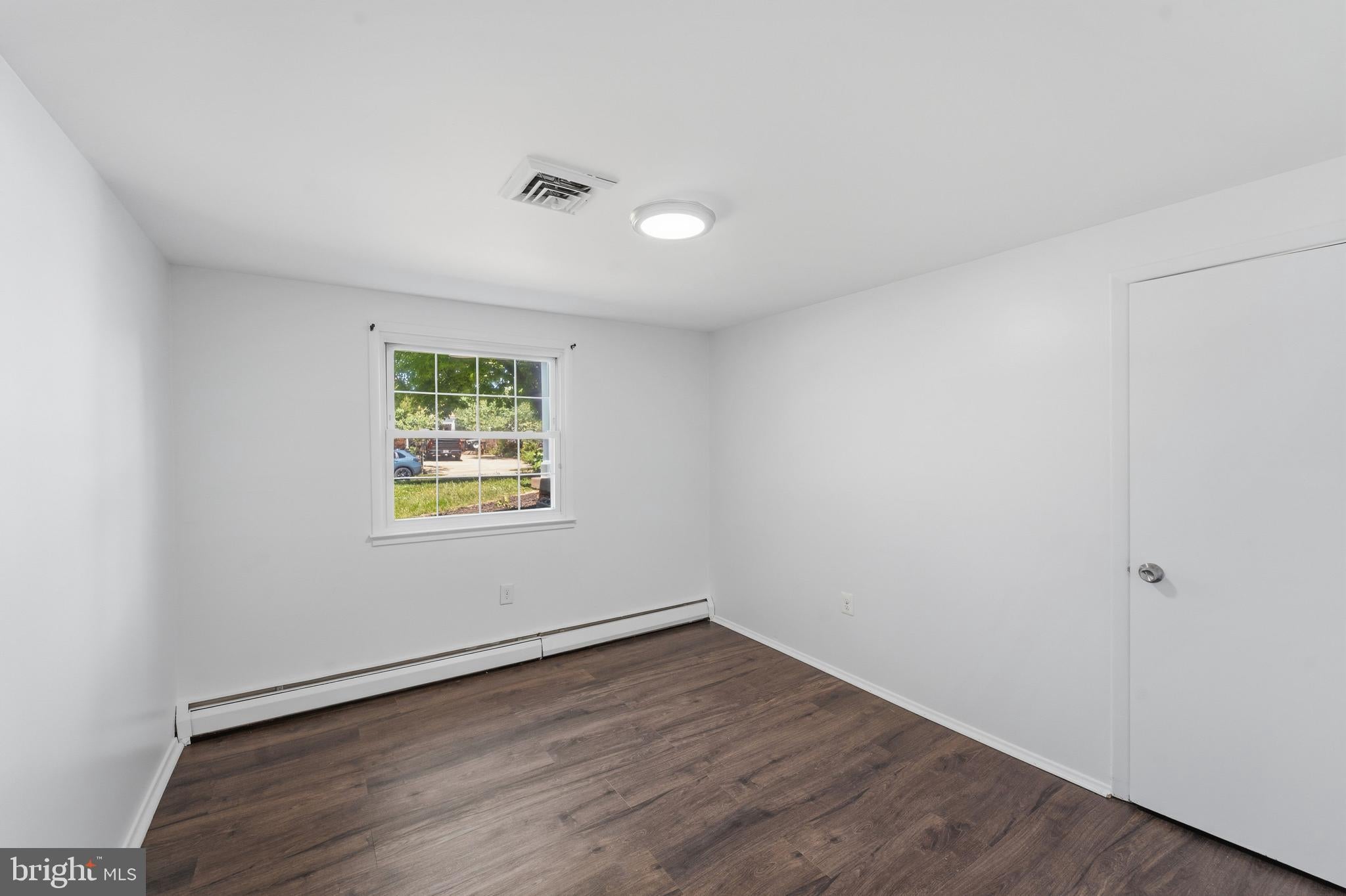 14209 ESSEX DRIVE