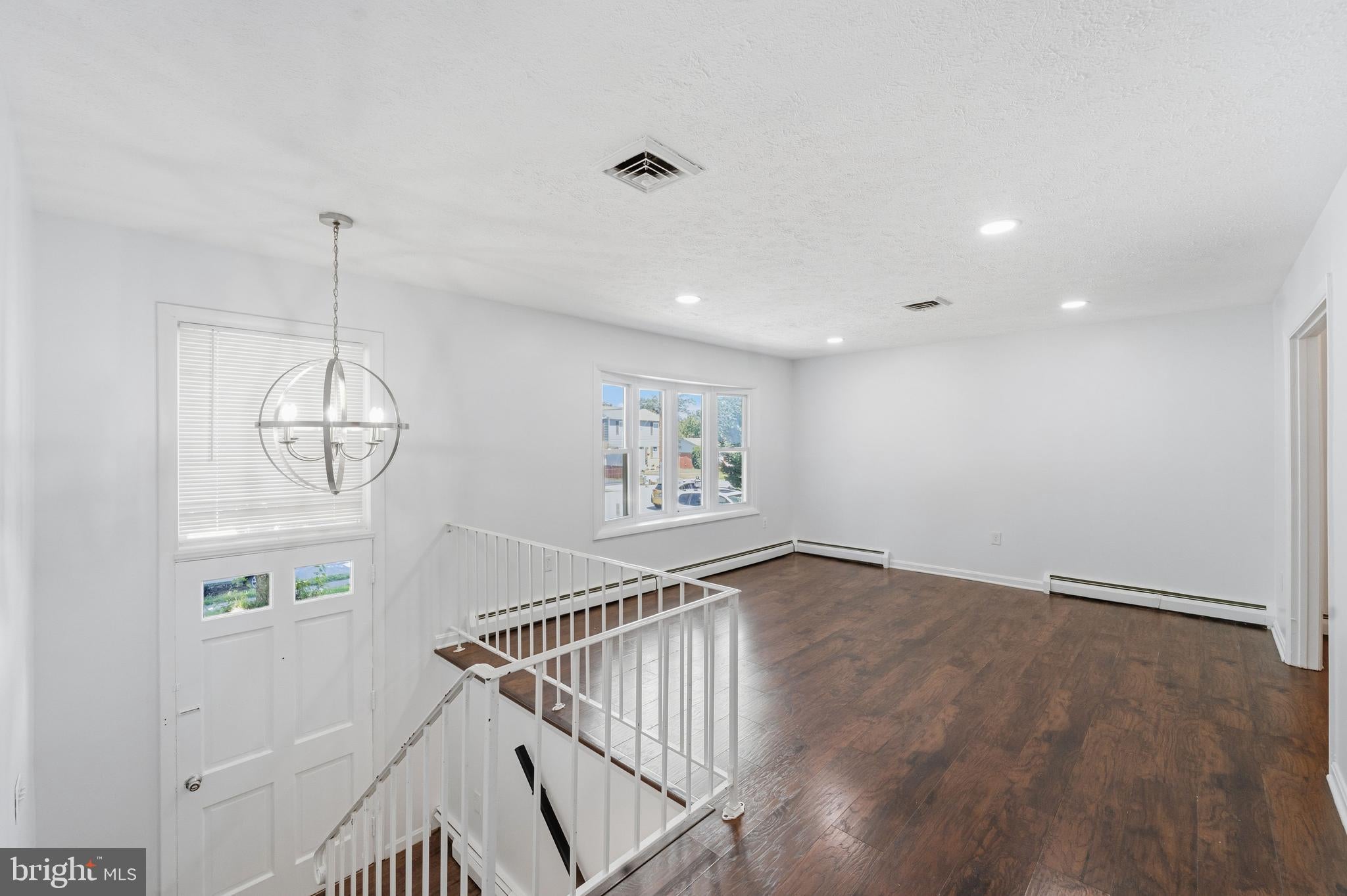 14209 ESSEX DRIVE