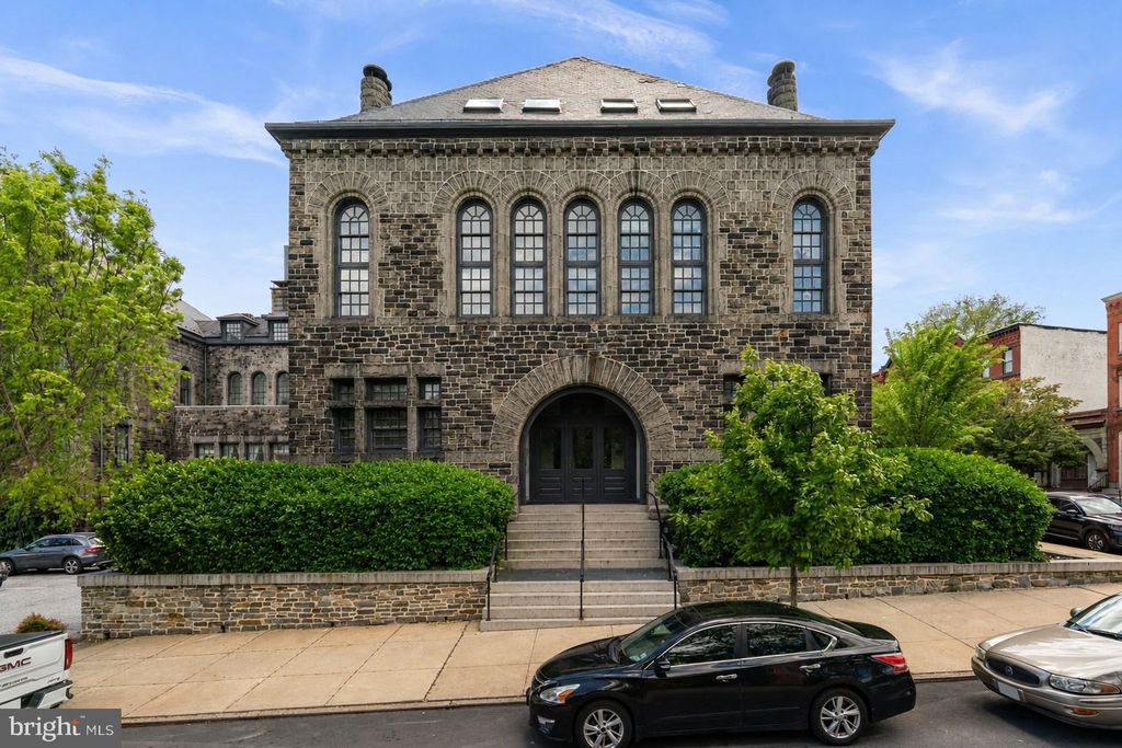 Photo of 1714 Park Avenue #302, BALTIMORE, MD 21217 (MLS # MDBA2213404)