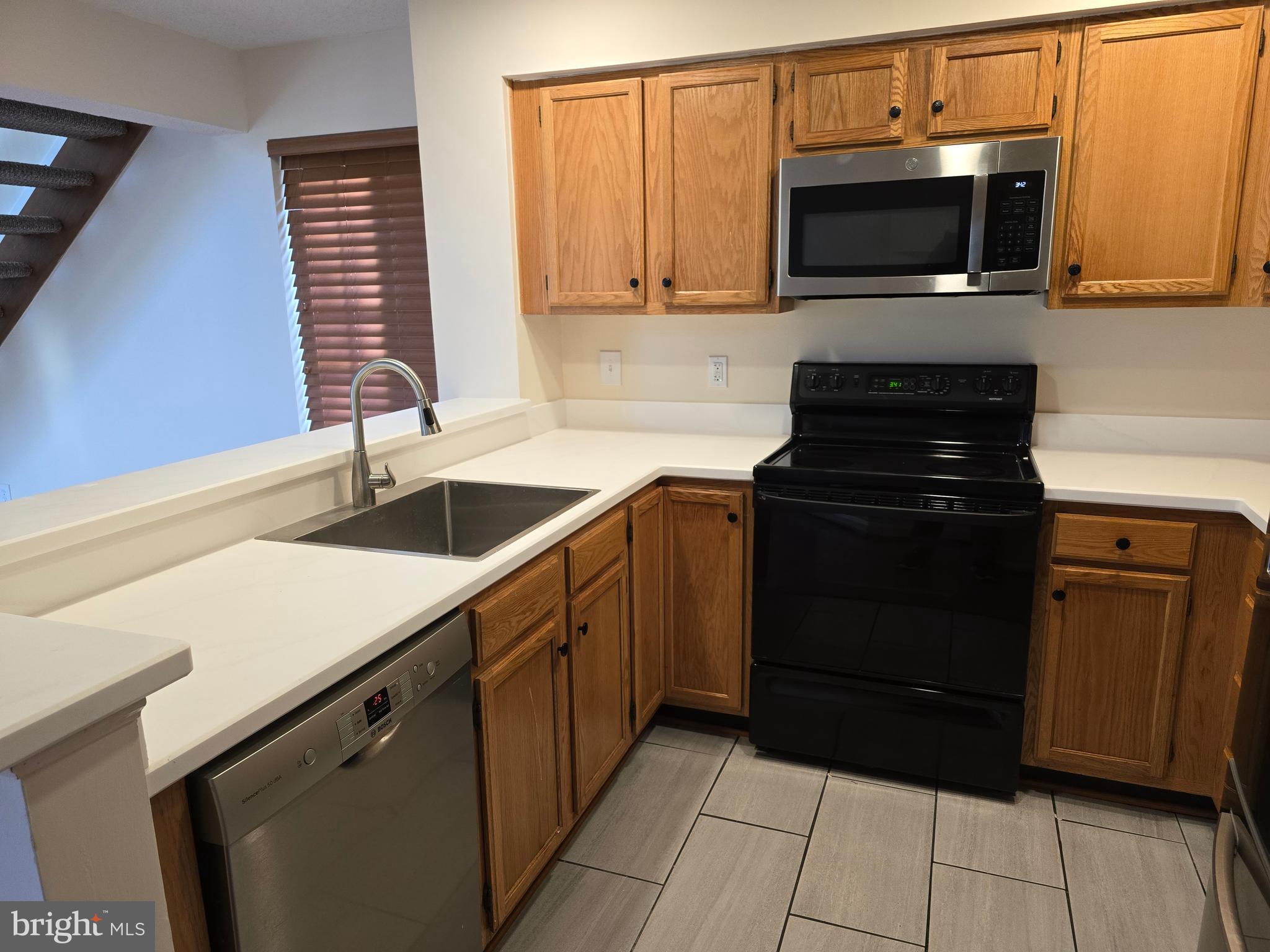 TIERS OF MANCHESTER LAKES - Residential