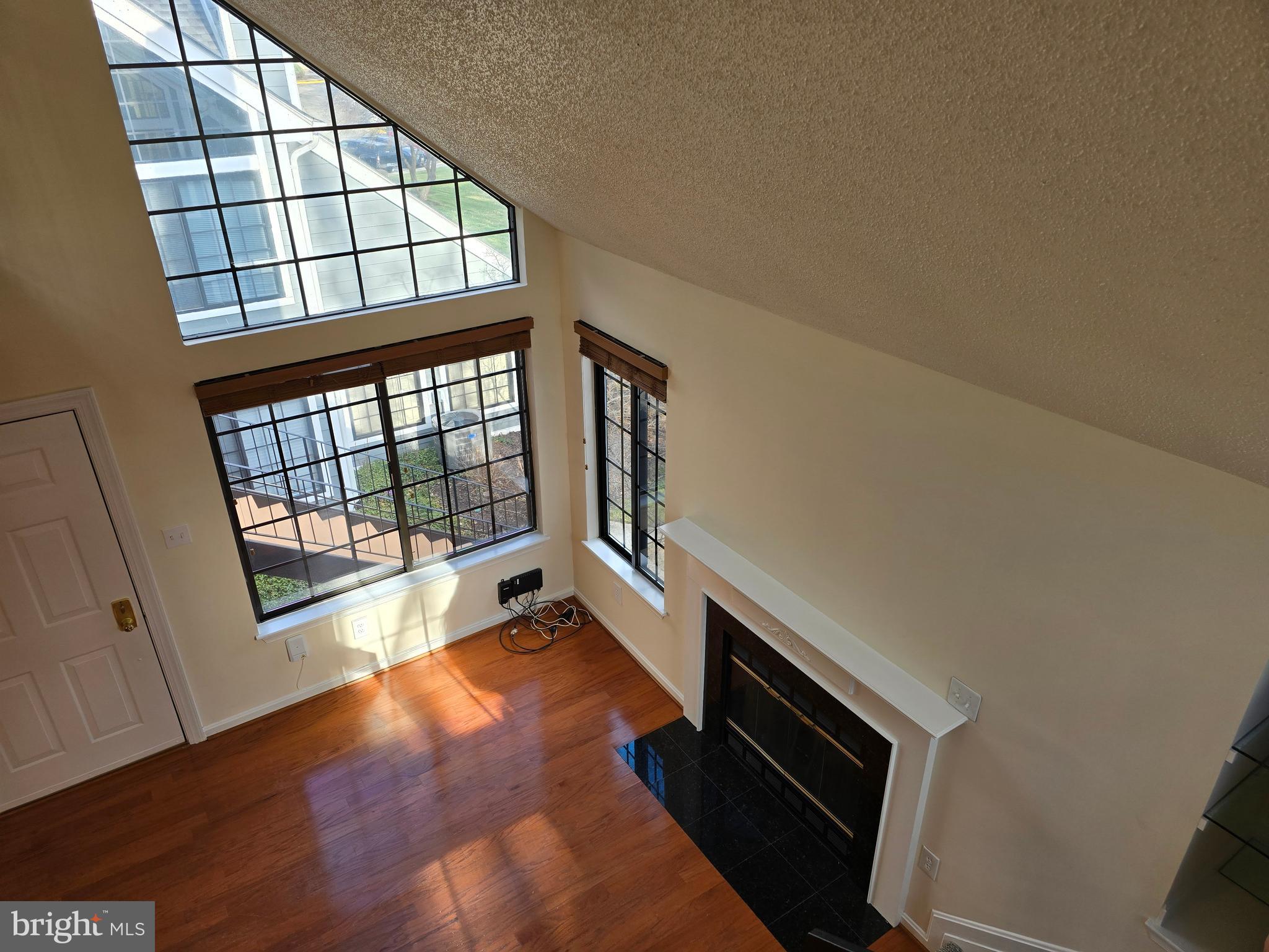 TIERS OF MANCHESTER LAKES - Residential