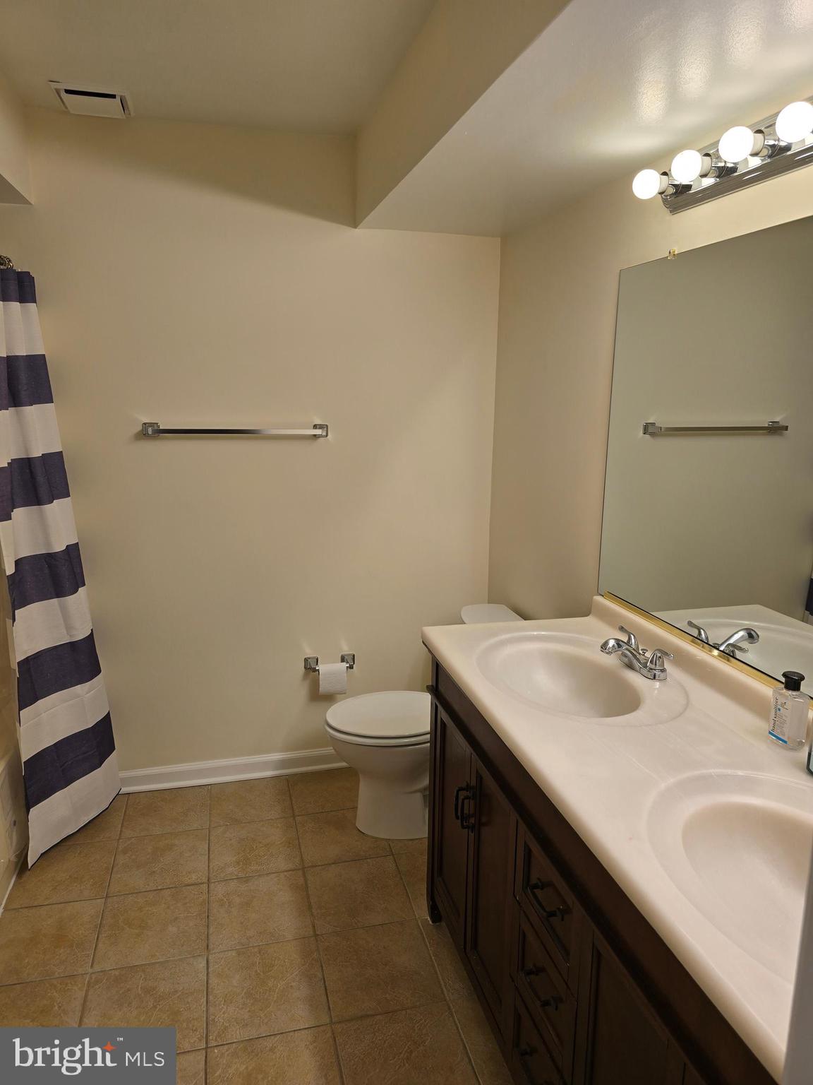 TIERS OF MANCHESTER LAKES - Residential