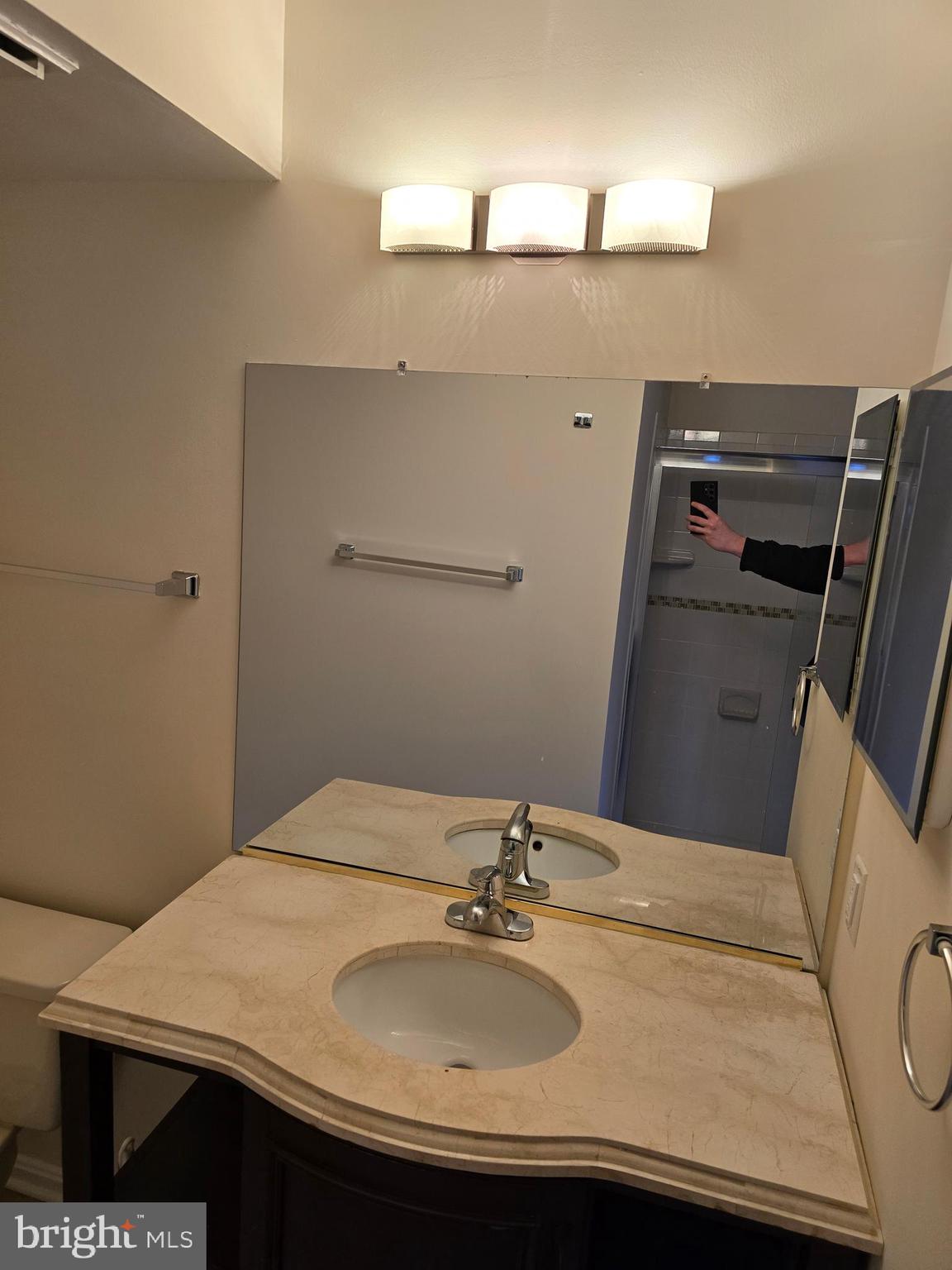 TIERS OF MANCHESTER LAKES - Residential