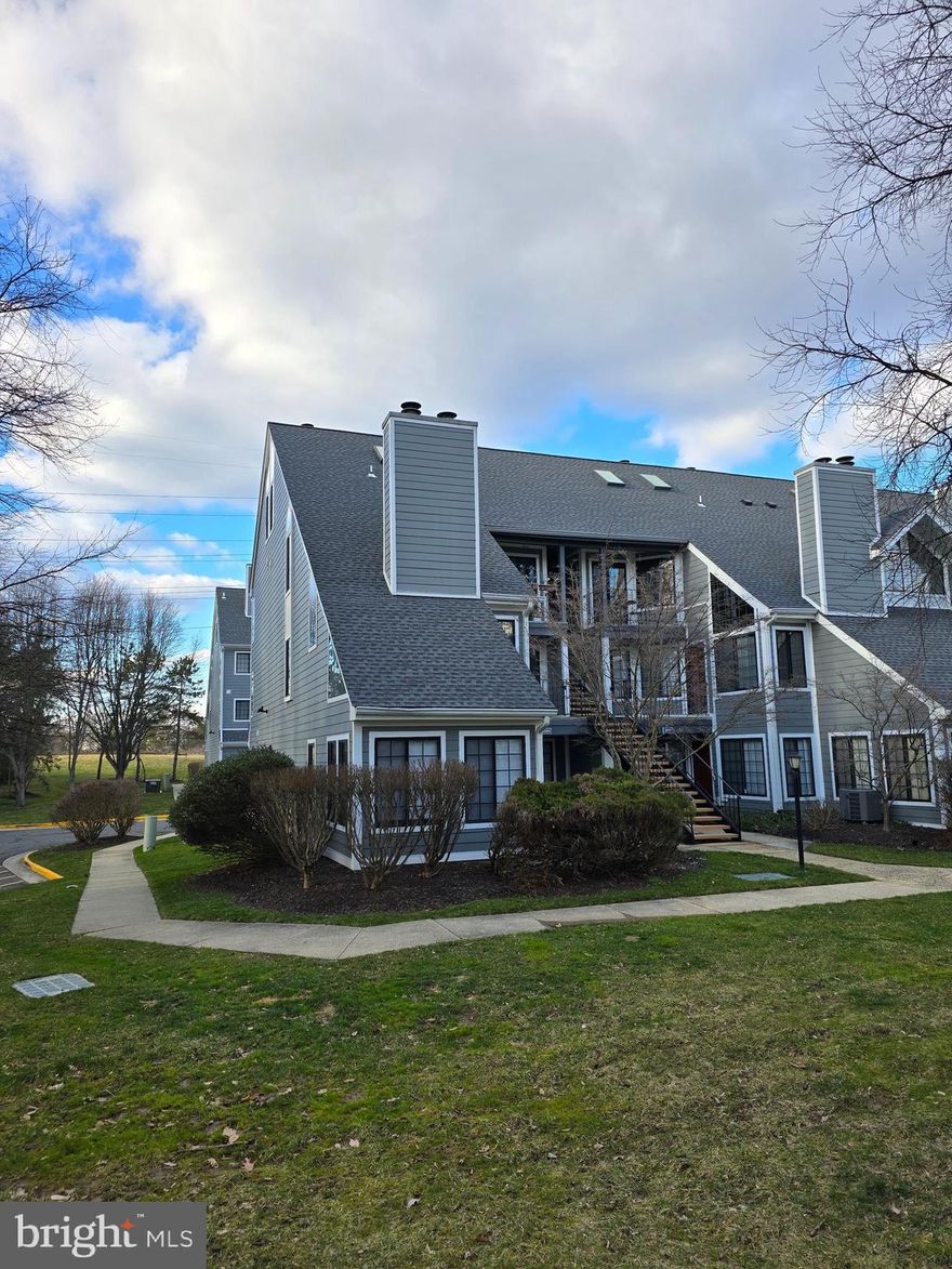 OFFERS DUE MONDAY 2/26 by 5PM
URBAN OASIS! Spacious 2BR 2BA two-level condo in sought-after Tiers ll at Manchester Lakes! Nearly 1300 square feet. Private patio/balcony. Numerous appliance/system upgrades, including Trane HVAC system (2022), Refrigerator (2021), Dishwasher (2022), Microwave (2021), Washer (2020), Dryer (2021), Water Heater (2022), and water supply pipes (2021). 2024: repainted, new carpeting, new countertops, custom glass shelving near stairway to loft. Condominium roof replaced within last two years, condo siding replaced within last six years, and new condo stairwells coming soon. Unit is at the end of a quiet street, overlooking woodlands and a pond. Community pool. Convenient access to shopping, Metrorail (Springfield Franconia), and numerous community amenities. WELCOME HOME!!!