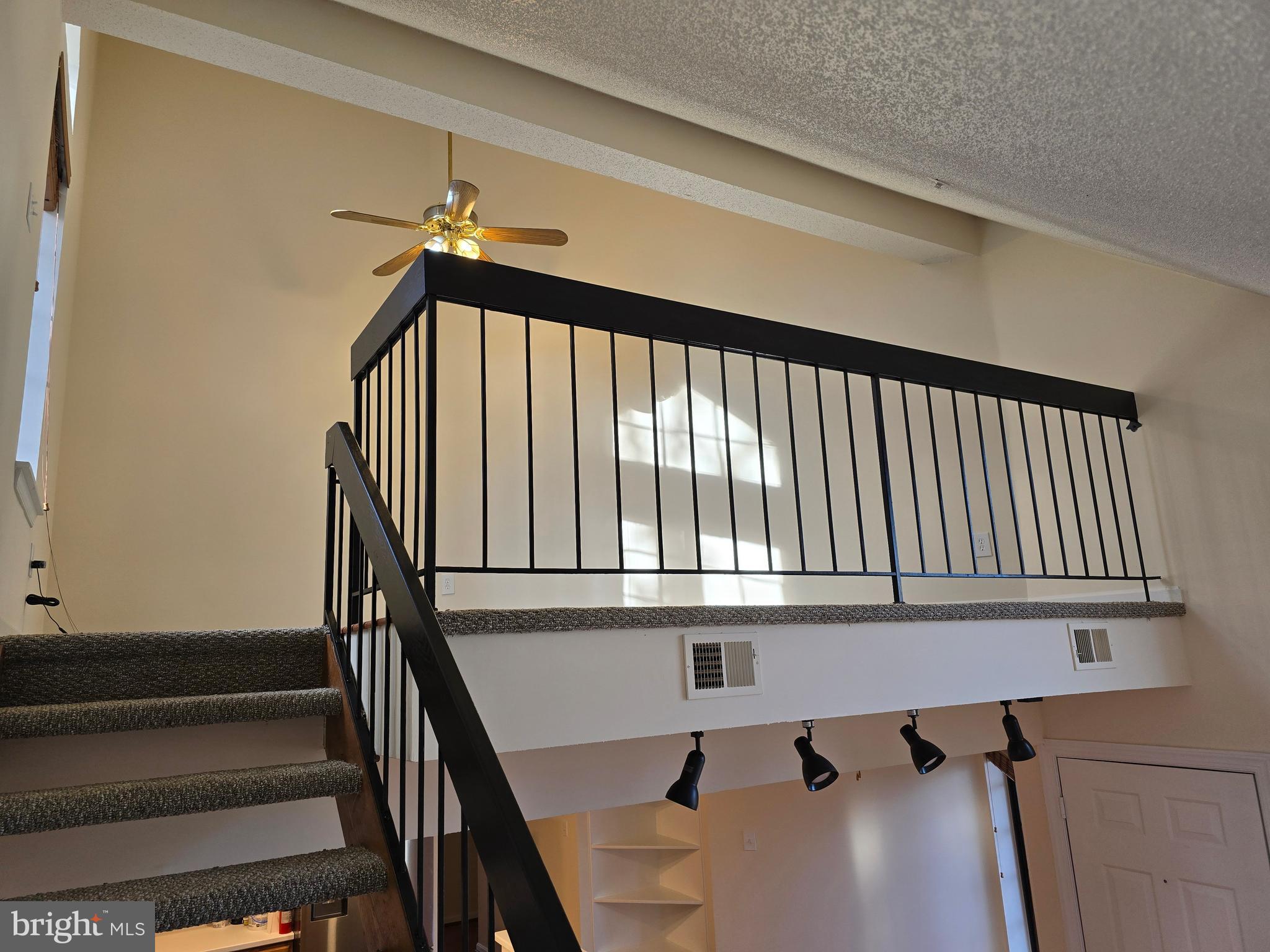 TIERS OF MANCHESTER LAKES - Residential