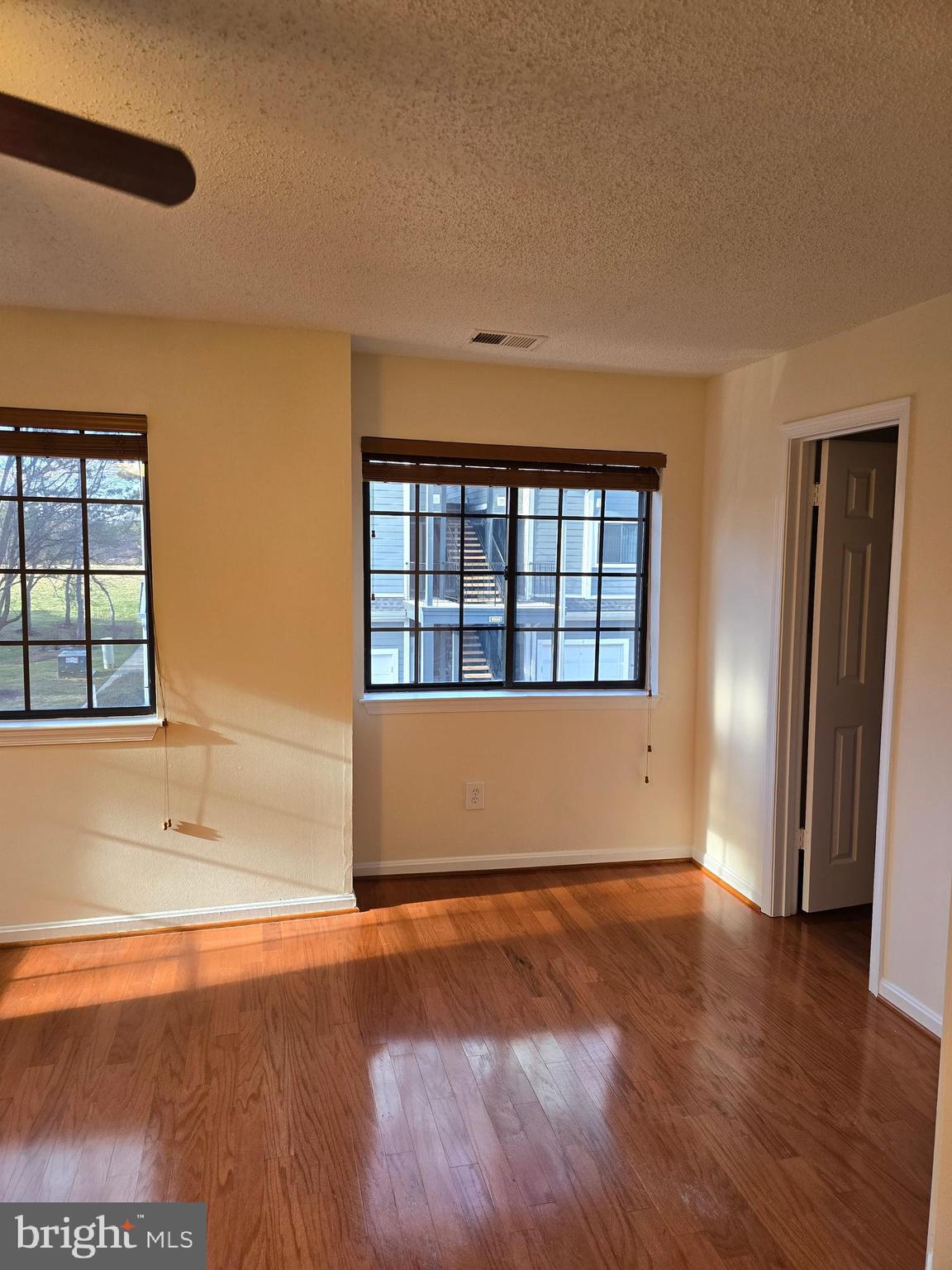 TIERS OF MANCHESTER LAKES - Residential