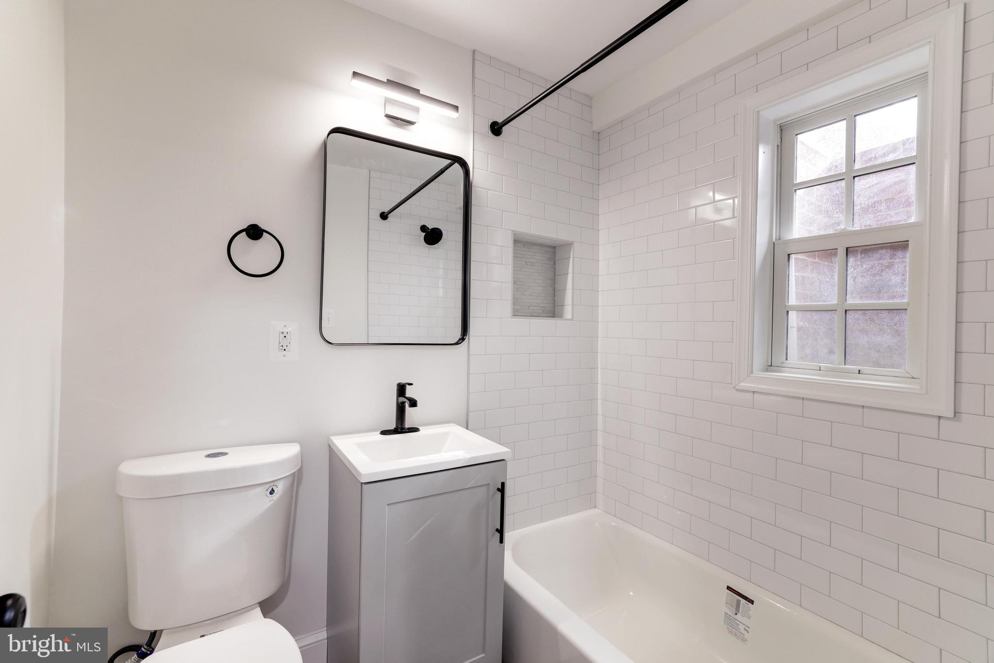 POTOWMACK CROSSING - Residential